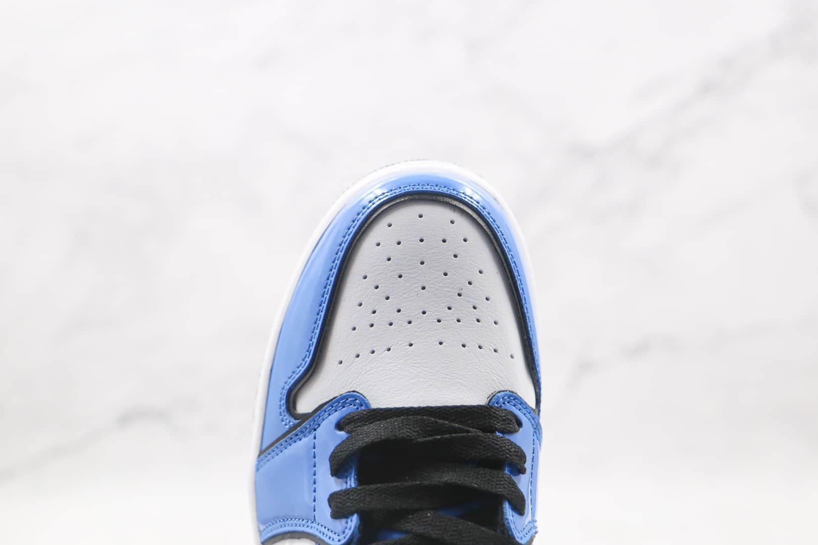 乔丹Air Jordan 1 Mid Signal Blue纯原版本中帮AJ1二次元描边白蓝小闪电原楦头纸板打造 货号:DD6834-402