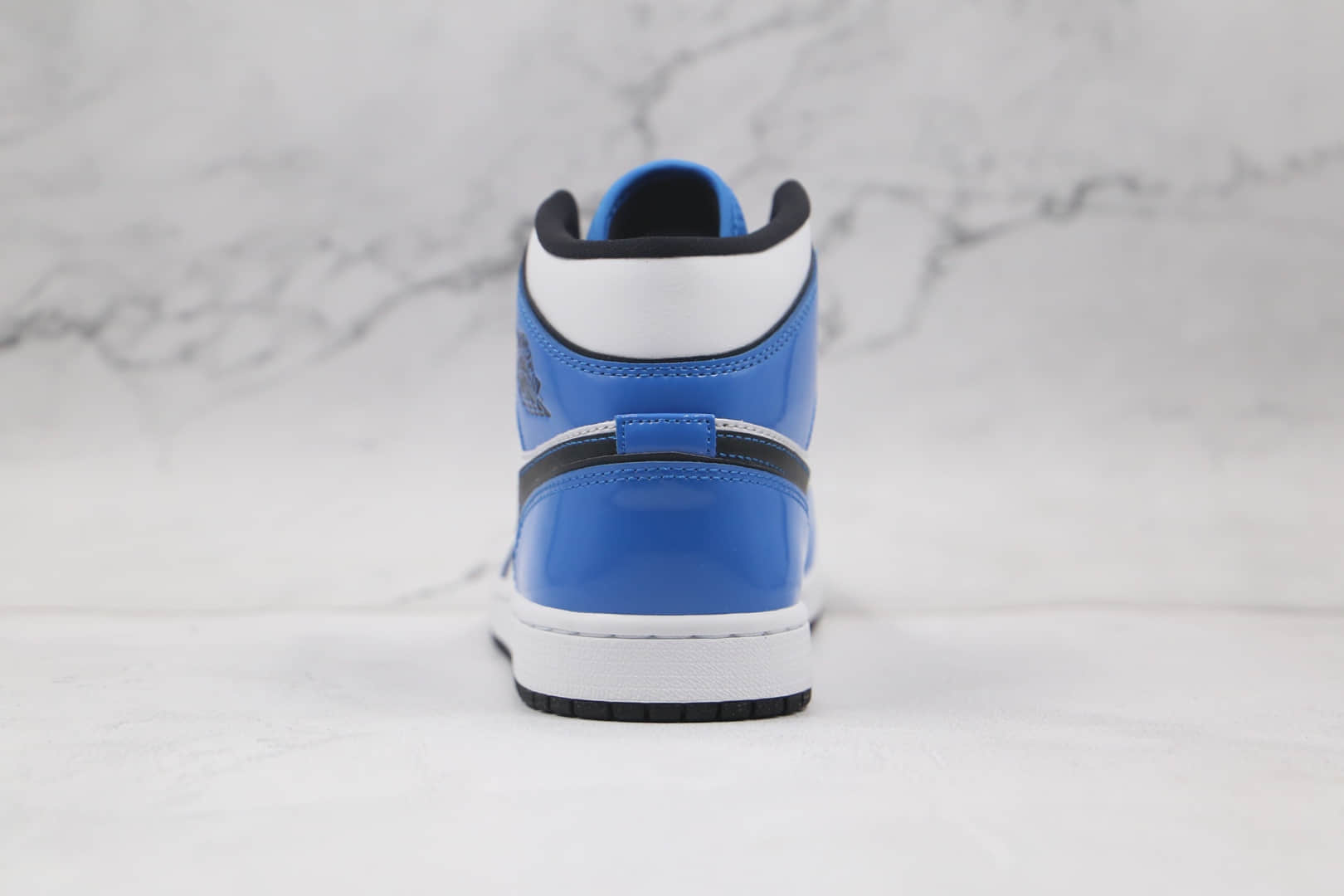 乔丹Air Jordan 1 Mid Signal Blue纯原版本中帮AJ1二次元描边白蓝小闪电原楦头纸板打造 货号:DD6834-402