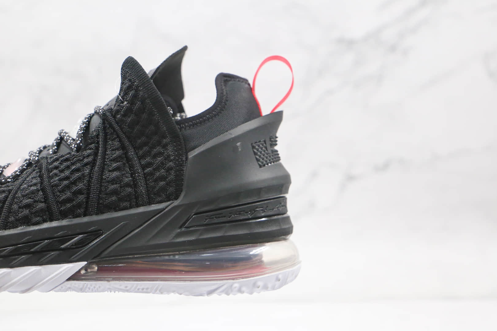 耐克LeBron 18公司级版本詹姆斯18代男子实战篮球鞋黑色原厂档案开发 货号:CQ9283-001