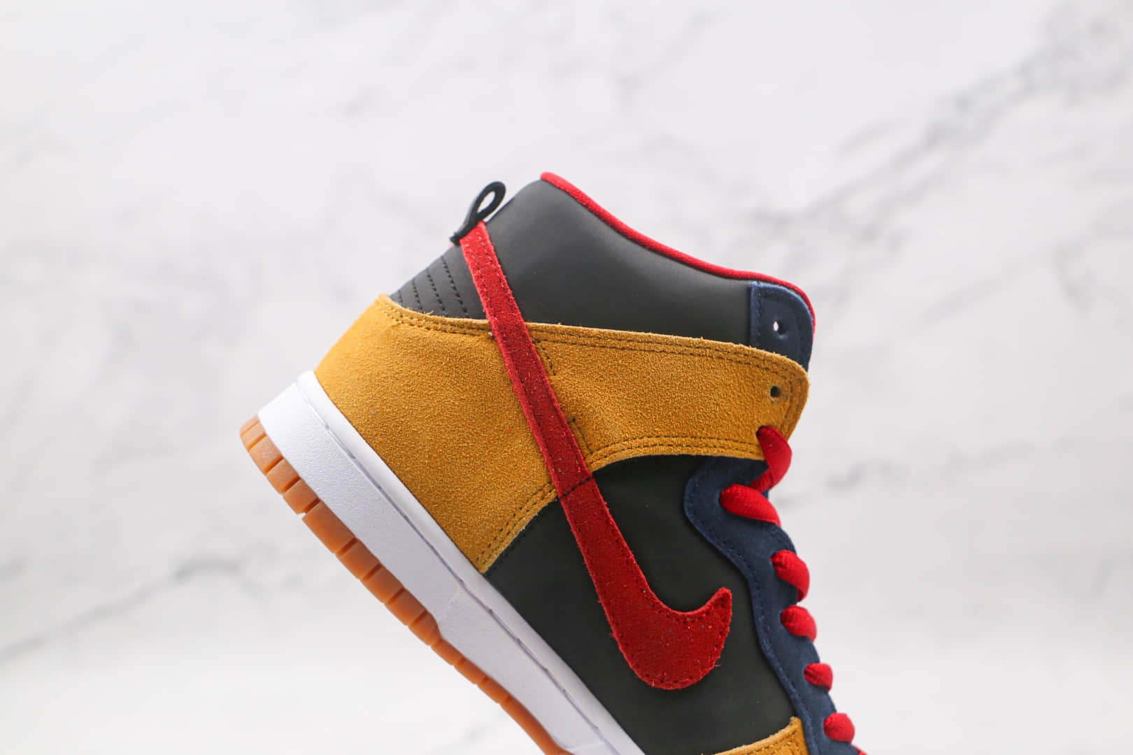 耐克Nike Dunk SB High纯原版本高帮SB DUNK帕帕熊黑黄红蓝色板鞋原楦头纸板打造 货号:313171-400