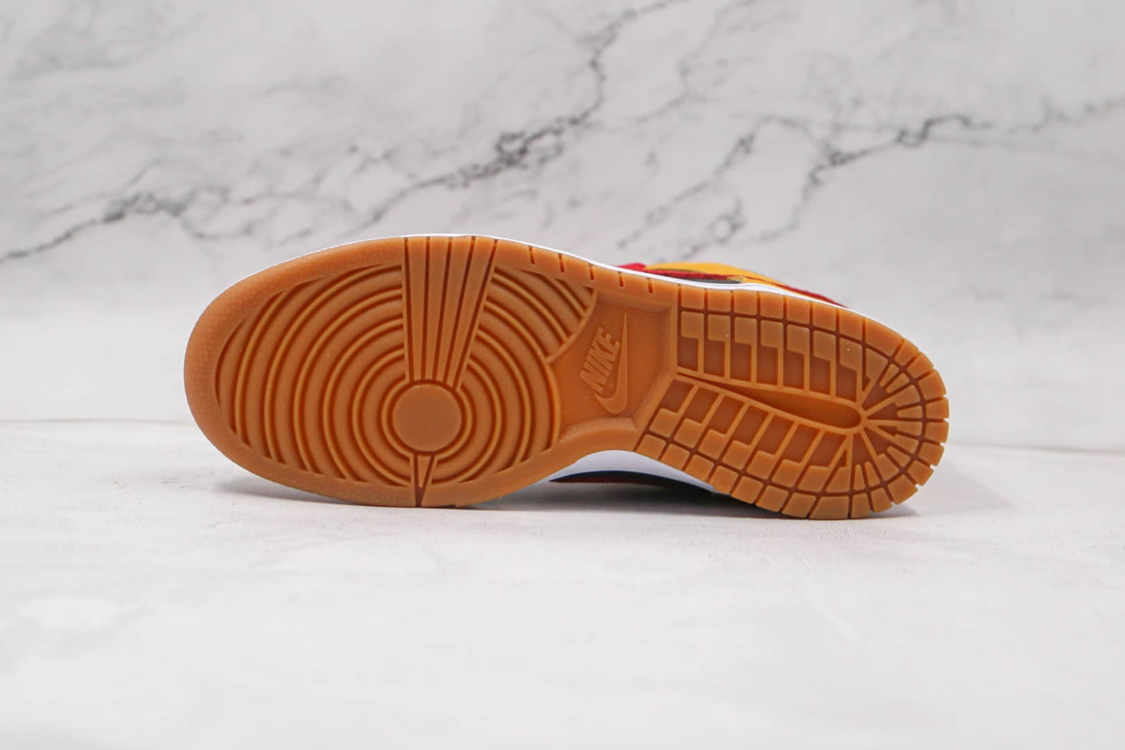 耐克Nike Dunk SB High纯原版本高帮SB DUNK帕帕熊黑黄红蓝色板鞋原楦头纸板打造 货号:313171-400