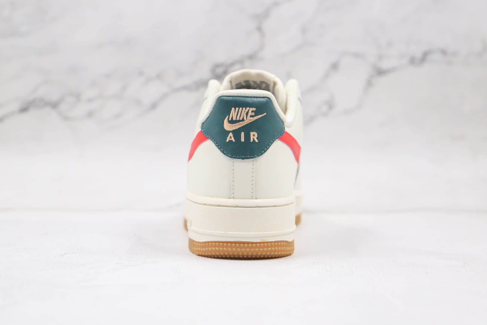 耐克Nike Air Force 1 07 Low纯原版本低帮空军一号白绿红色板鞋内置气垫原盒原标 货号：AQ3778-991