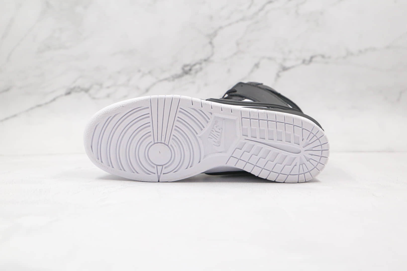 耐克Ambush x Nike Dunk High纯原版本吴亦凡同款高帮Dunk黑白板鞋一比一打造 货号：CU7544-001