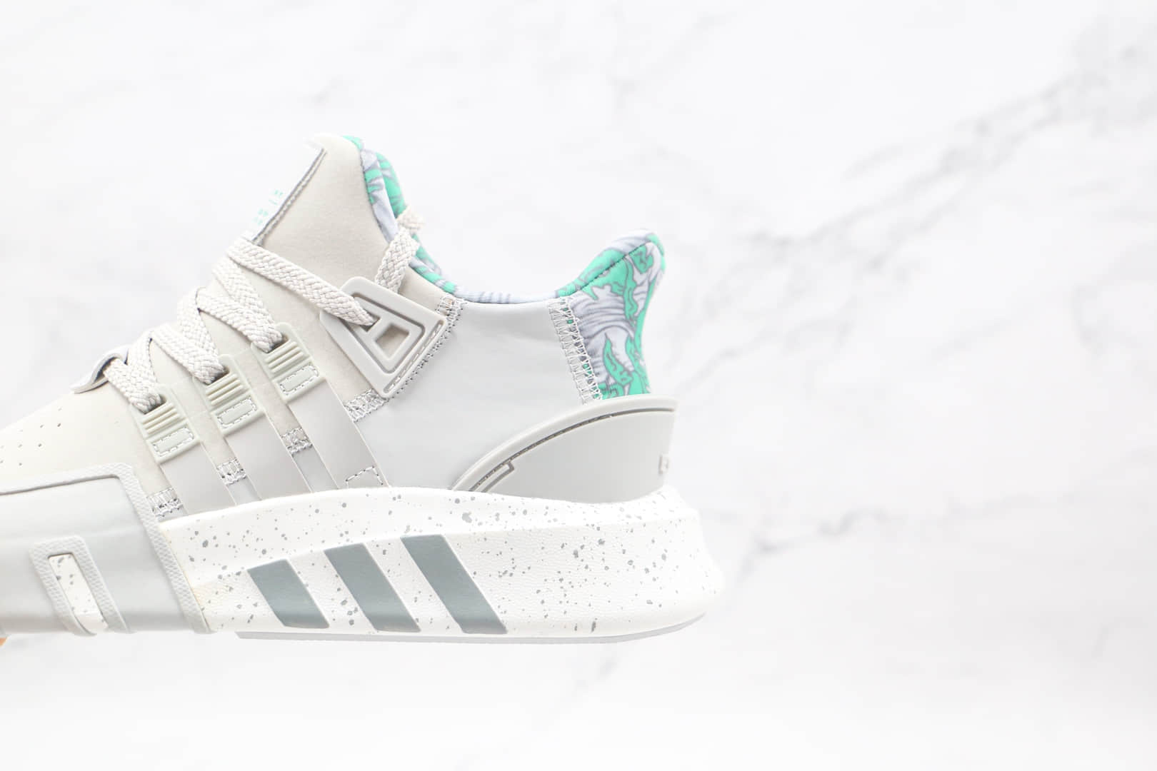 阿迪达斯Adidas EQT BASK ADV纯原版本皮面灰绿色喷点图纹EQT支撑者系列慢跑鞋原鞋开模一比一打造 货号:FU5838