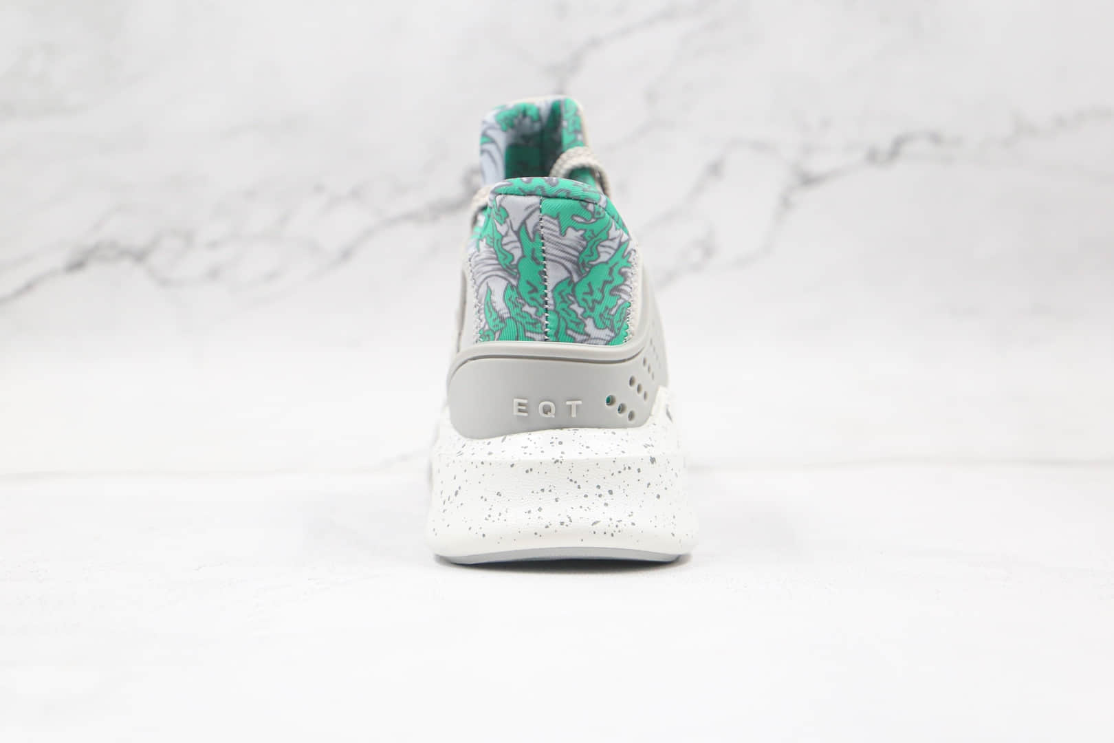 阿迪达斯Adidas EQT BASK ADV纯原版本皮面灰绿色喷点图纹EQT支撑者系列慢跑鞋原鞋开模一比一打造 货号:FU5838