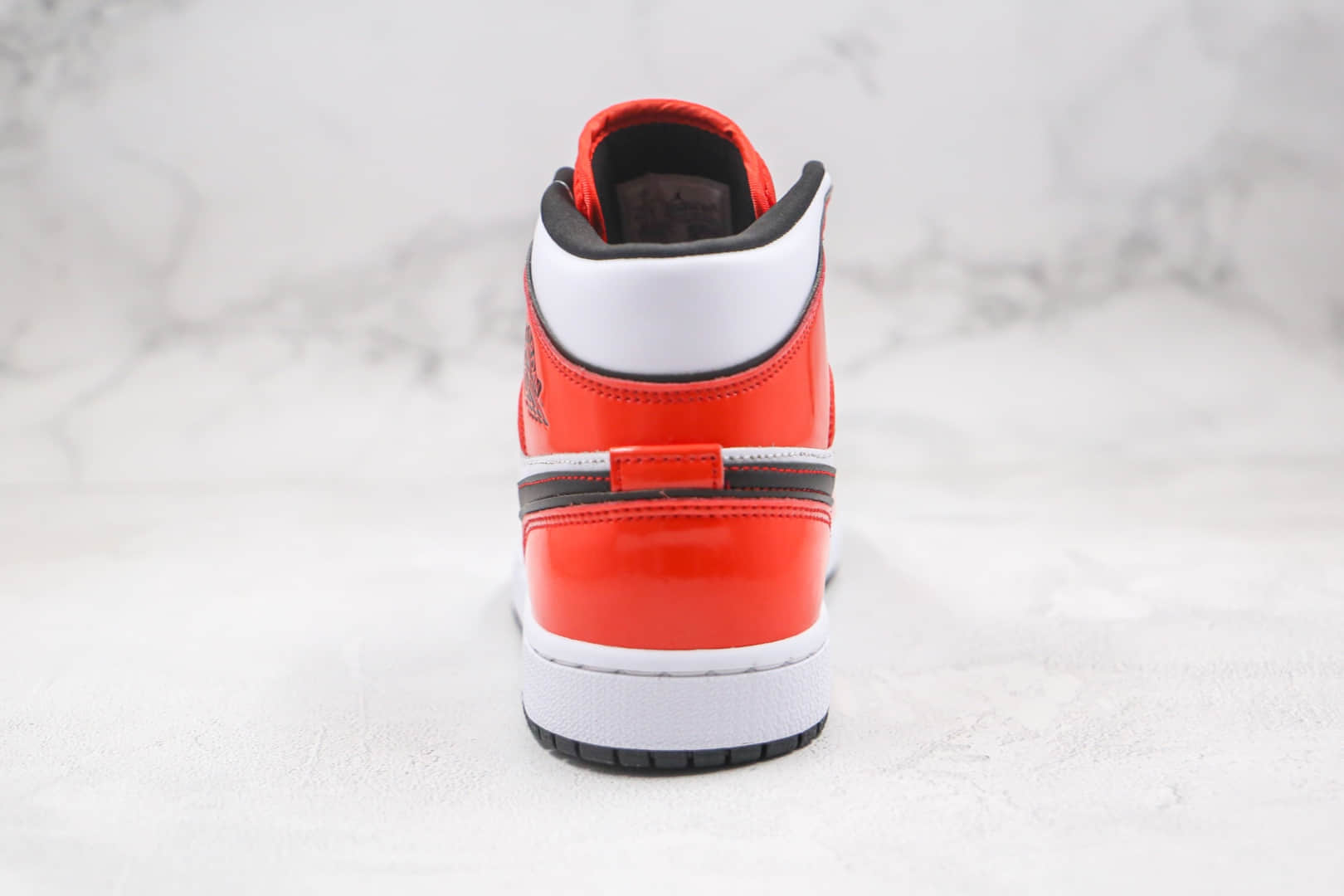 乔丹Air Jordan 1 Mid Turf Orange纯原版本中帮AJ1白红黑线篮球鞋原档案数据开发 货号:DD6834-802