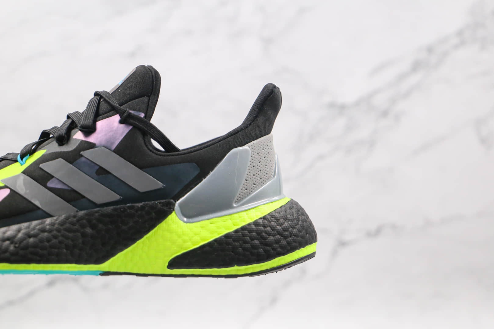 阿迪达斯Adidas X9000L4 Boost纯原版本爆米花X9000LF灰白绿跑鞋原盒原标 货号:FW8385