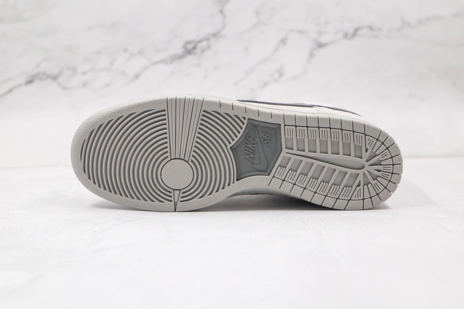 耐克Nike Dunk SB High PRM “Grey Box”纯原版本高帮SB板鞋灰色原厂皮料 货号:313171-036