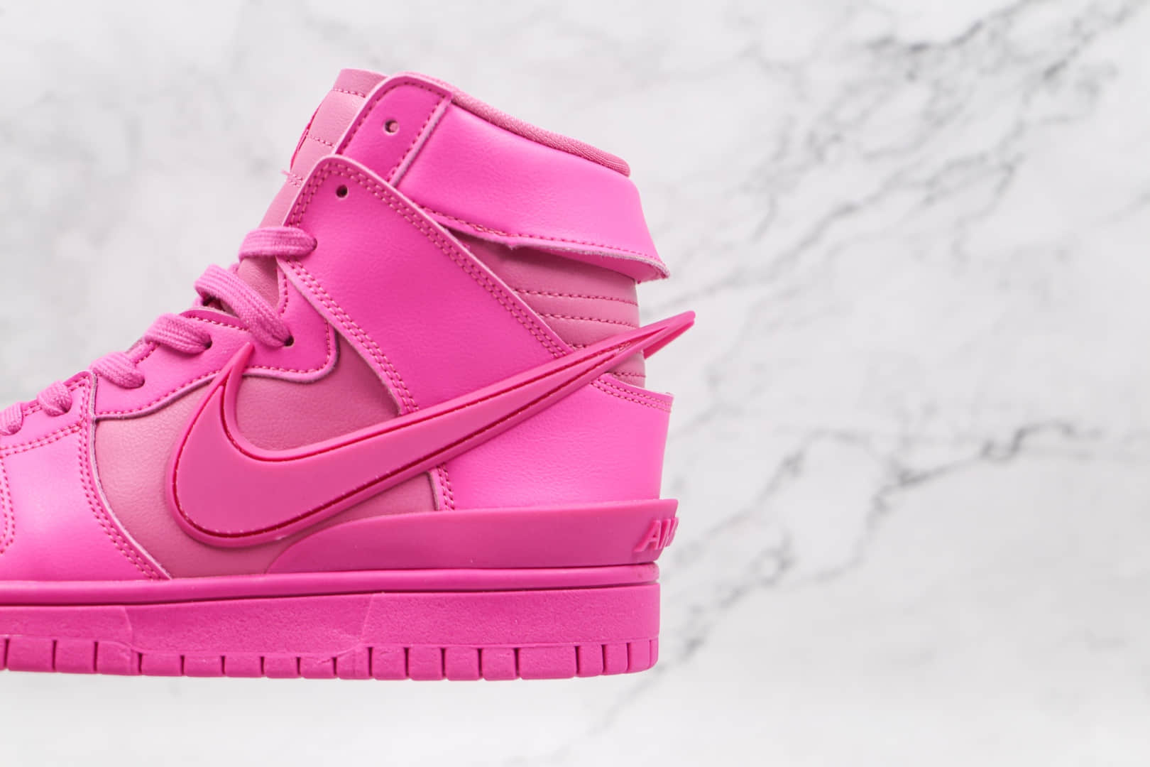 耐克Nike Dunk High x AMBUSH埋伏联名款纯原版本高帮DUNK粉色板鞋原楦头纸板打造 货号:CU7544-600