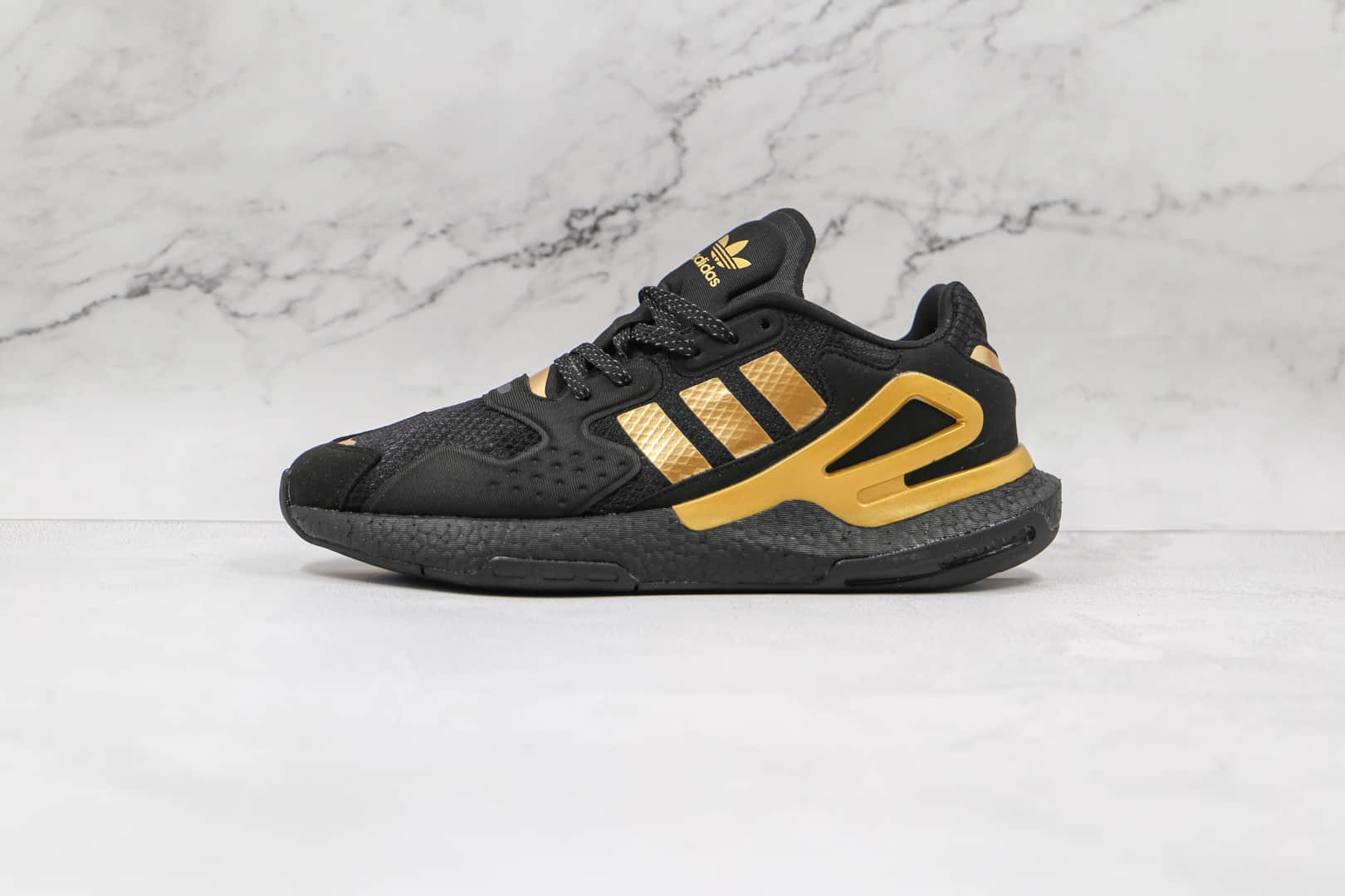 阿迪达斯Adidas Day Jogger 2021 Boost纯原版本夜行者二代黑金色爆米花跑鞋原档案数据开发 货号:DW4838