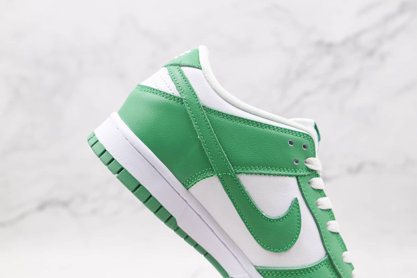 耐克Nike SB Dunk Low Green Tender powder 2021纯原版本低帮SB DUNK白绿色嫩巴黎环保主题板鞋内置气垫 货号：CU1726-188
