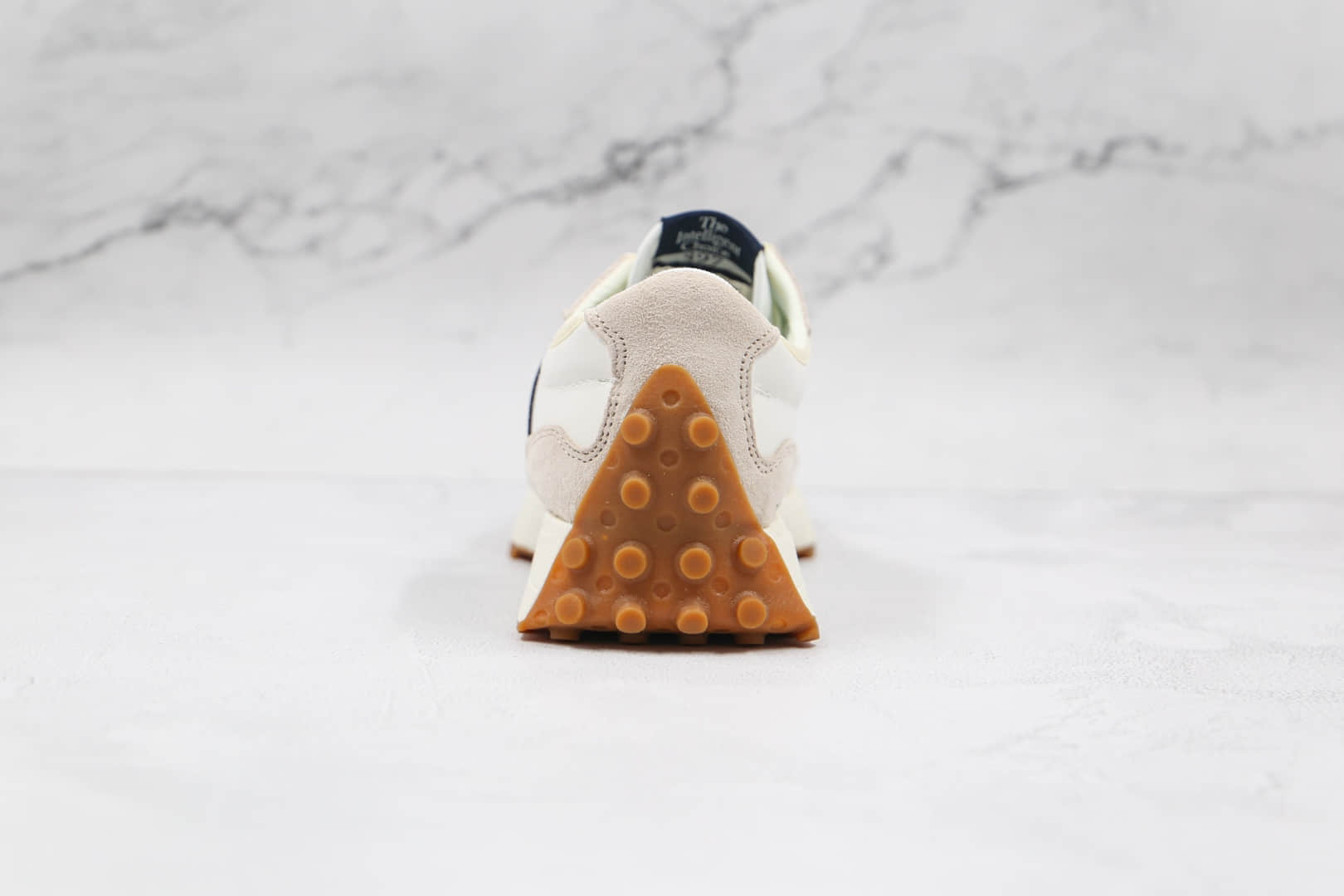 新百伦New Balance 327纯原版本复古慢跑鞋NB327白黑色原盒原标 货号:WS327KB