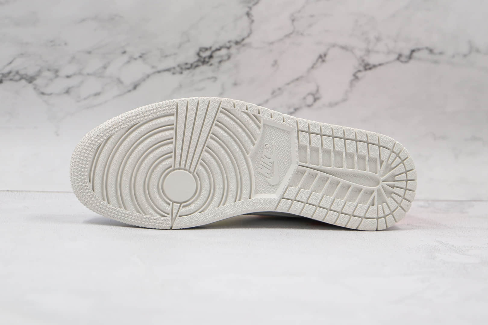 乔丹Air Jordan 1 Zoom CMFT To My First Coach纯原版本中帮AJ1白蓝黄橙粉色彩色拼接板鞋原档案数据开发 货号:DJ6908-100