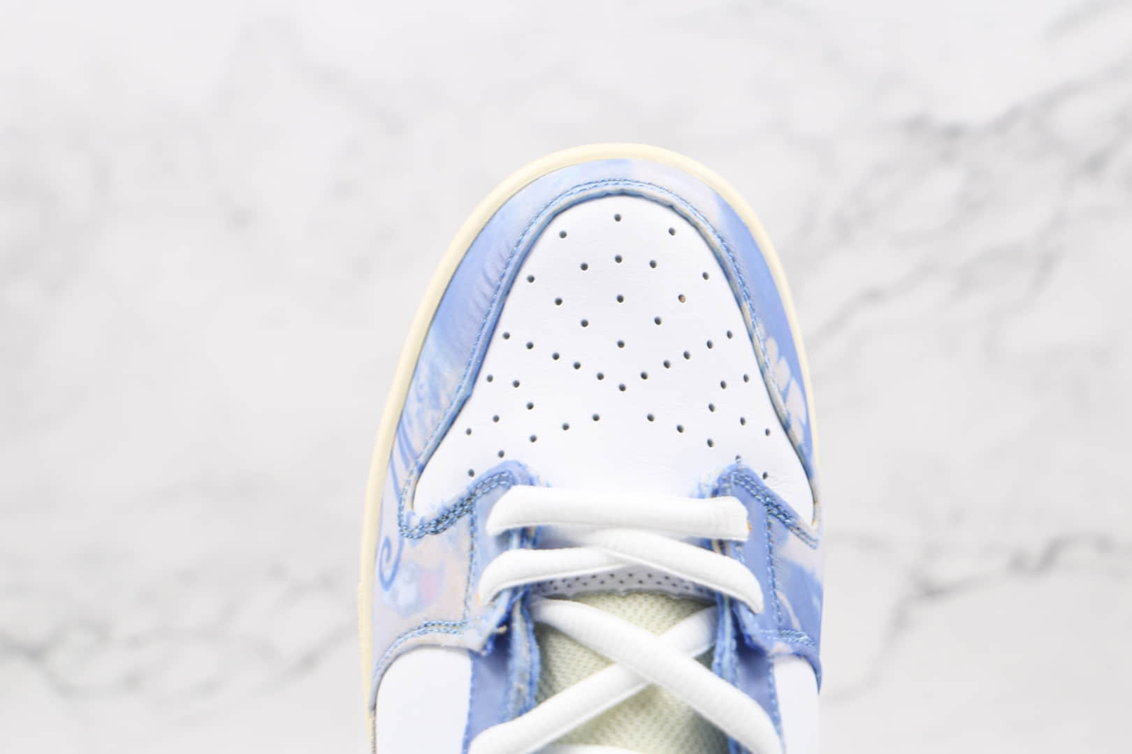 耐克Nike SB Dunk High x Carpet Company联名款纯原版本高帮SB DUNK白蓝地毯刮刮乐板鞋原楦头纸板打造 货号：CV1677-100