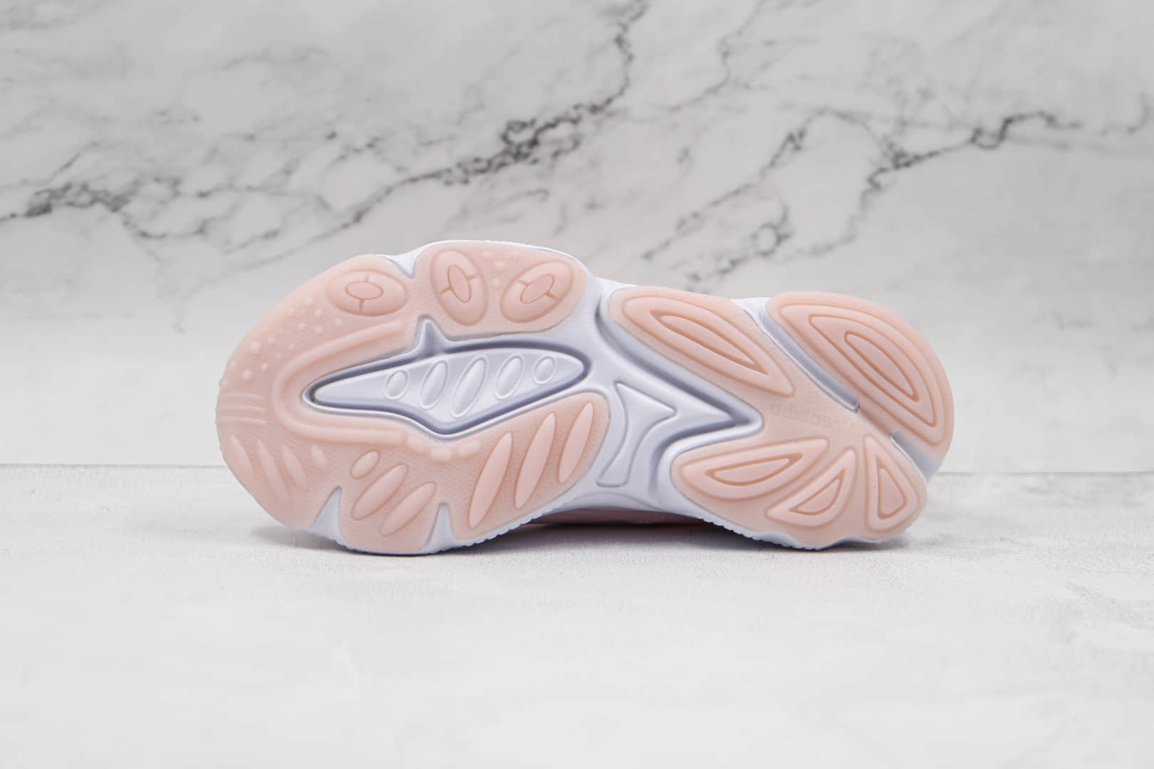 阿迪达斯Adidas original Ozweego Celox纯原版本水管二代皮面粉色复古老爹鞋原盒原标原楦头纸板打造 货号:G57967