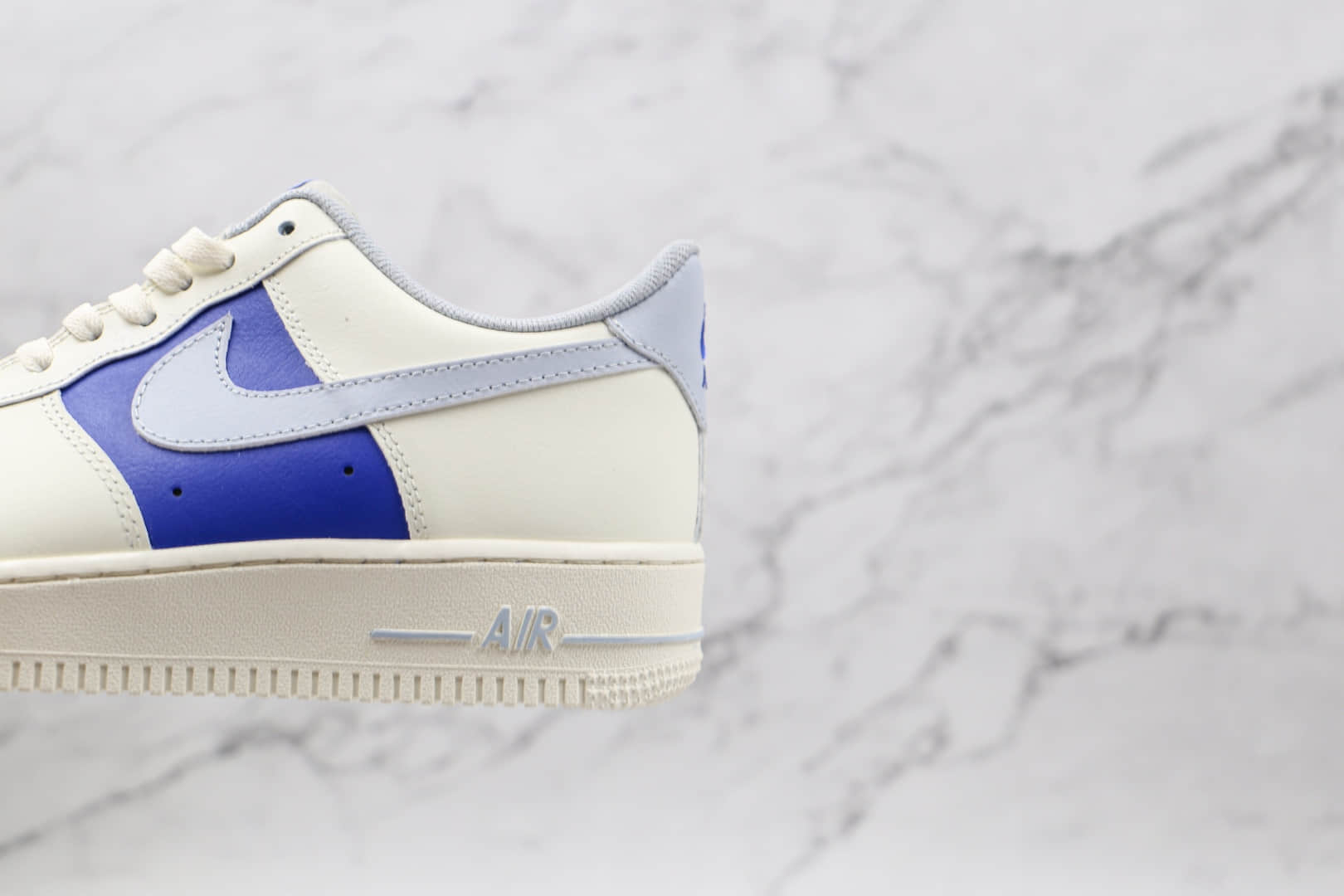 耐克Nike AIR FMRCE 1纯原版本低帮空军一号白蓝色板鞋内置气垫 货号:AQ3778-988