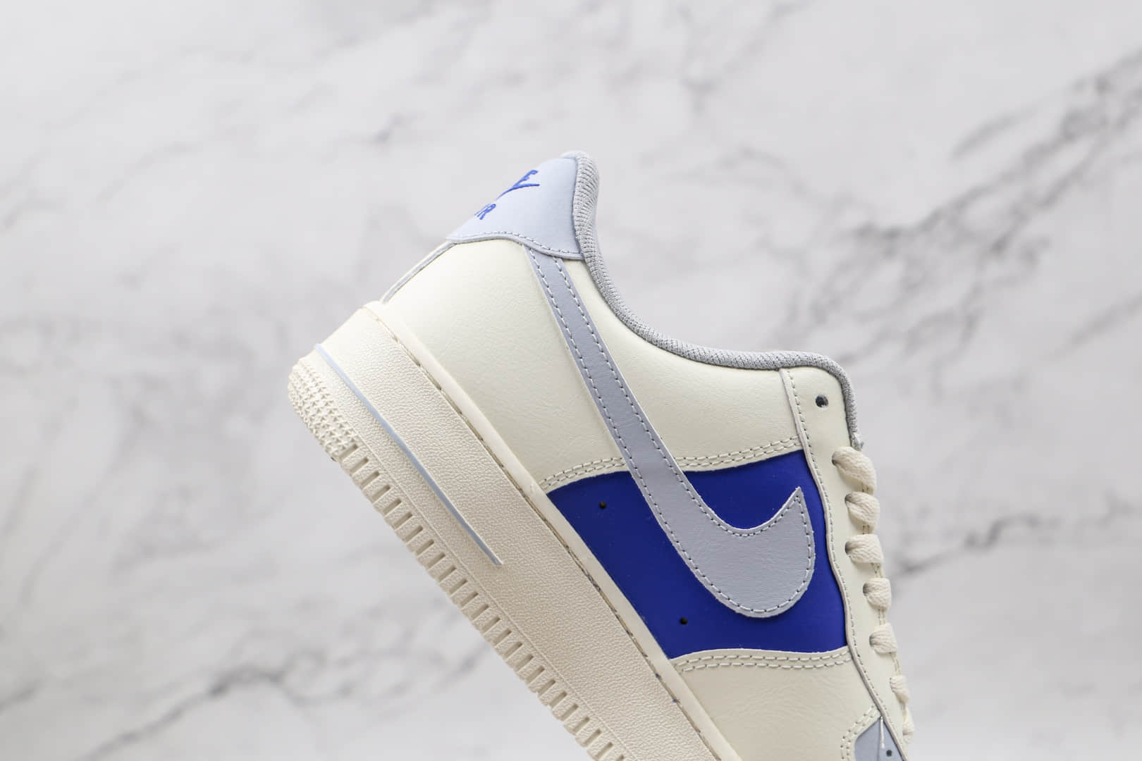 耐克Nike AIR FMRCE 1纯原版本低帮空军一号白蓝色板鞋内置气垫 货号:AQ3778-988