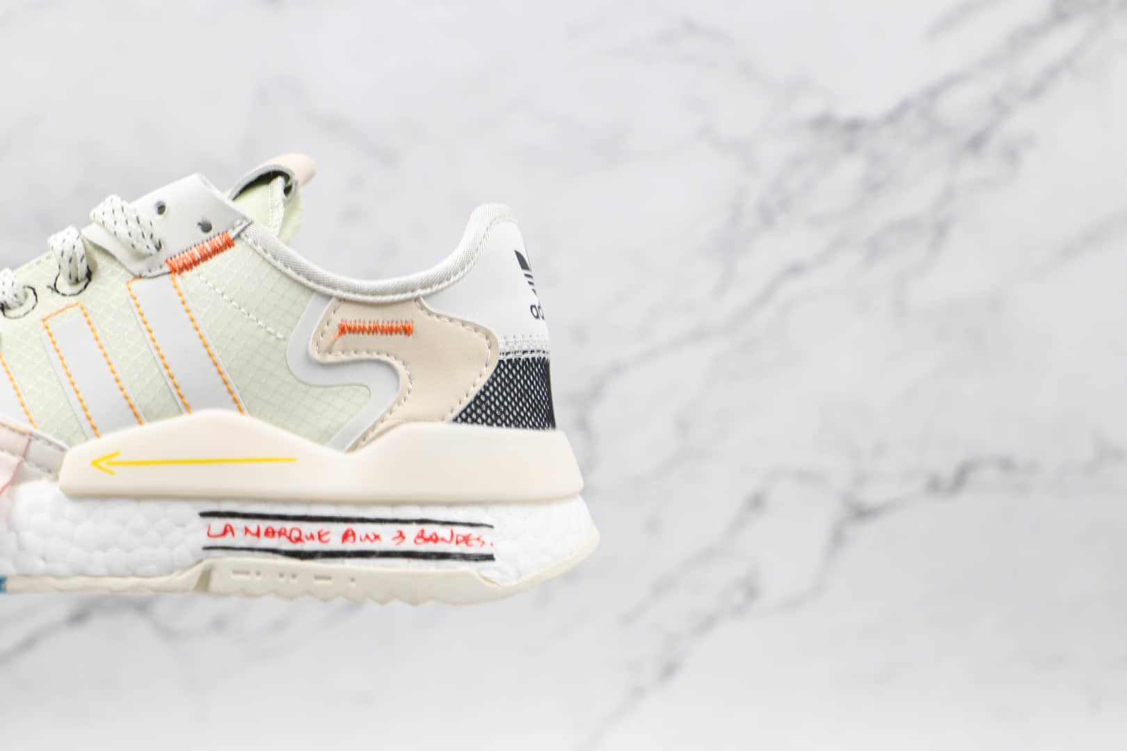 阿迪达斯Adidas Nite Jogger 2019 Boost纯原版本夜行者一代米白色涂鸦3M反光爆米花跑鞋原鞋开模一比一打造 货号：CZ3045