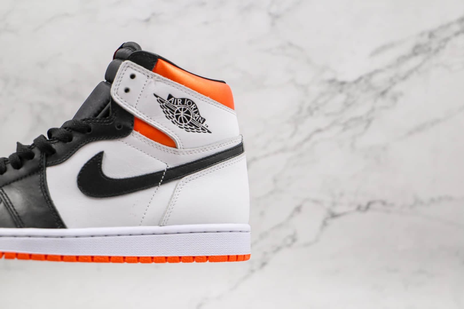 乔丹Air Jordan 1 High OG Black Toe Shattered Backboard纯原版本高帮AJ1白黑橙色扣碎篮球鞋原盒原标 货号:555088-180