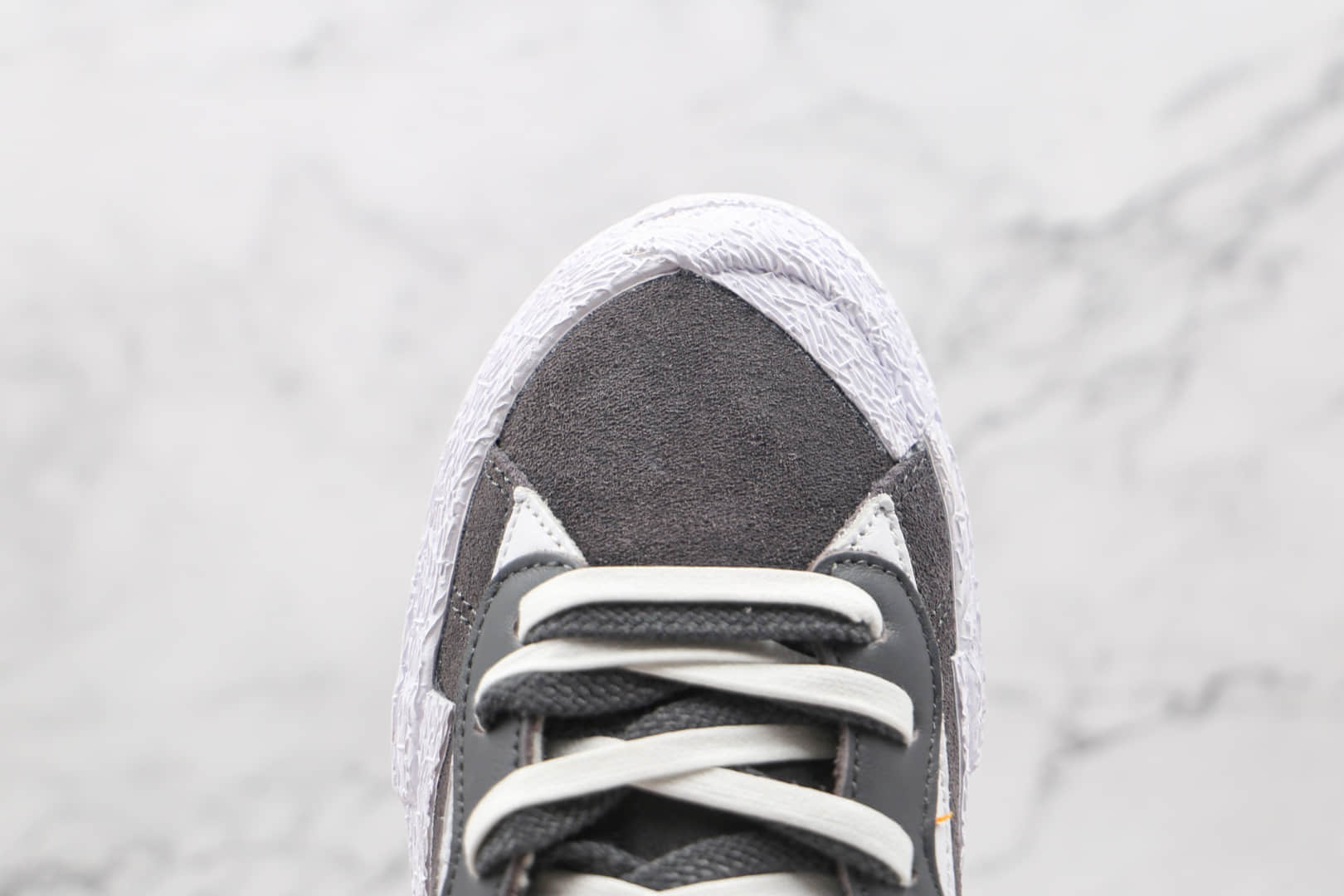 耐克sacai x Nike blazer low“Dark Grey ”纯原版本联名开拓者双钩低帮解构板鞋灰白色正确硫化工艺 货号:DD1877-002