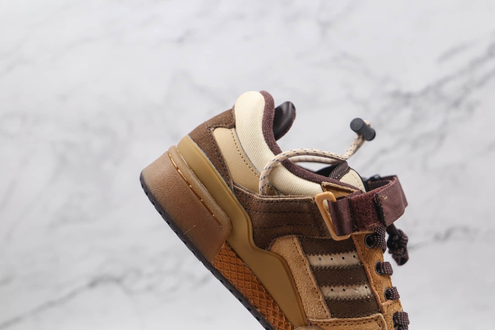 阿迪达斯adidas Forum Buckle Low The First Café x Bad Bunny联名款纯原版本复古小麦色板鞋原楦头纸板打造 货号：GW0264