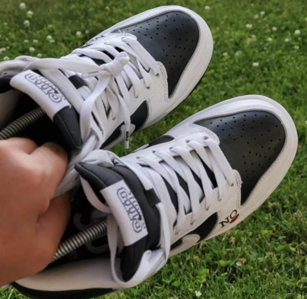 Supreme和Nike又搞新联名!感觉这双SB Dunk有点土...