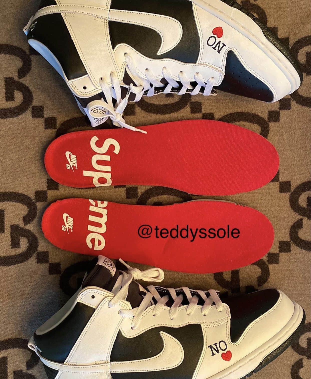 Supreme和Nike又搞新联名!感觉这双SB Dunk有点土...