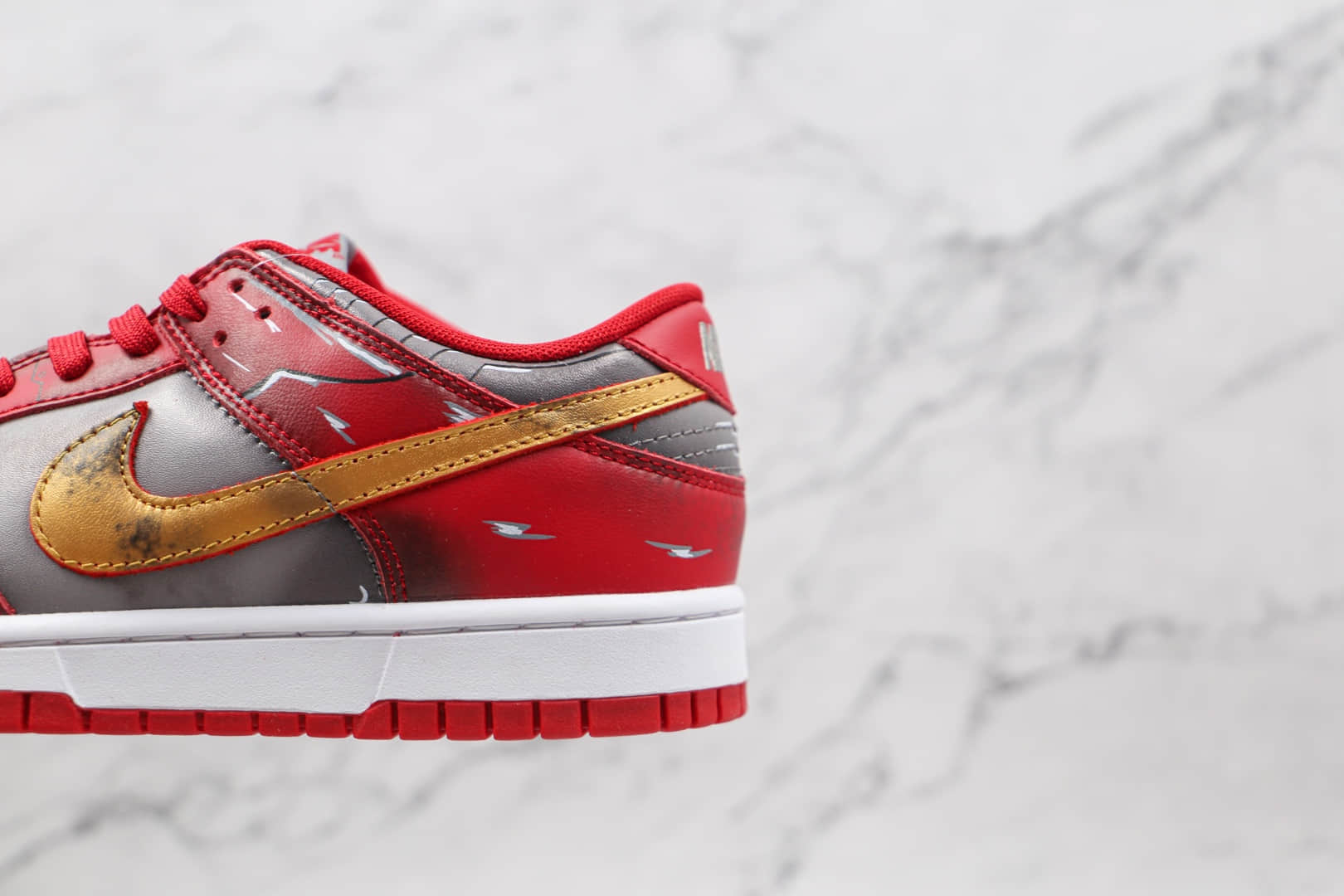 耐克Nike Dunk SB Low UNLV纯原版本低帮SB DUNK钢铁侠灰红色板鞋原档案数据开发 货号：DD1391-002