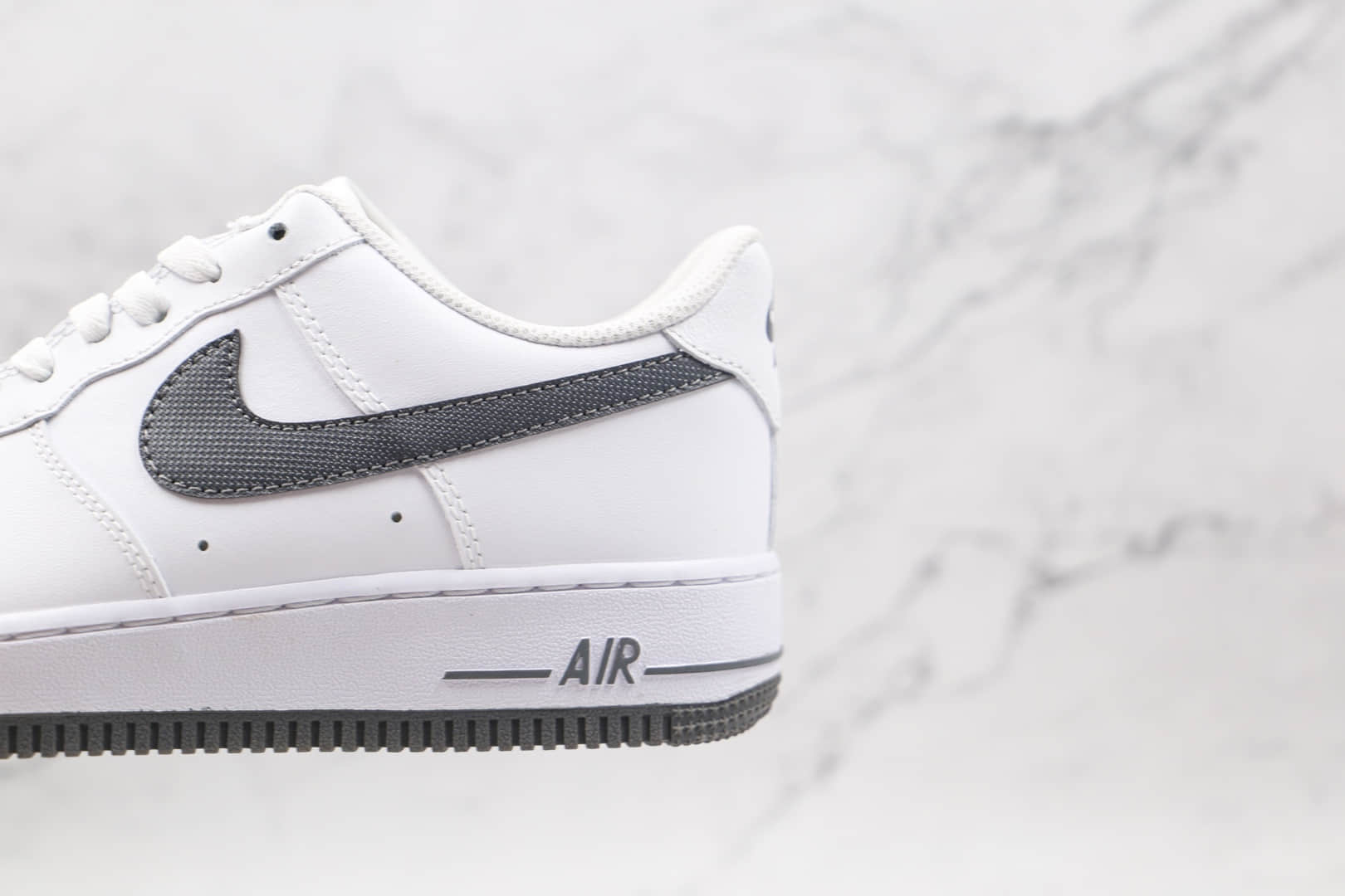 耐克Nike AIR FMRCE 1纯原版本低帮空军一号白深灰色板鞋原档案数据开发 货号:DJ4617-100