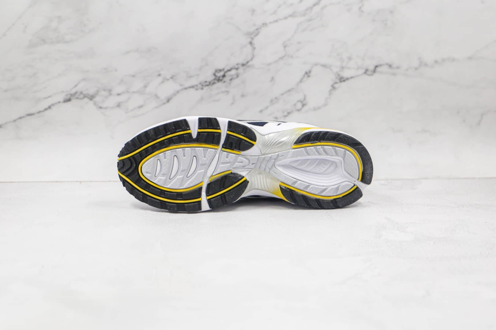 亚瑟士ASICS GEL-1090纯原版本白深蓝黄色复古跑鞋原楦头纸板打造 货号:1021A275-400