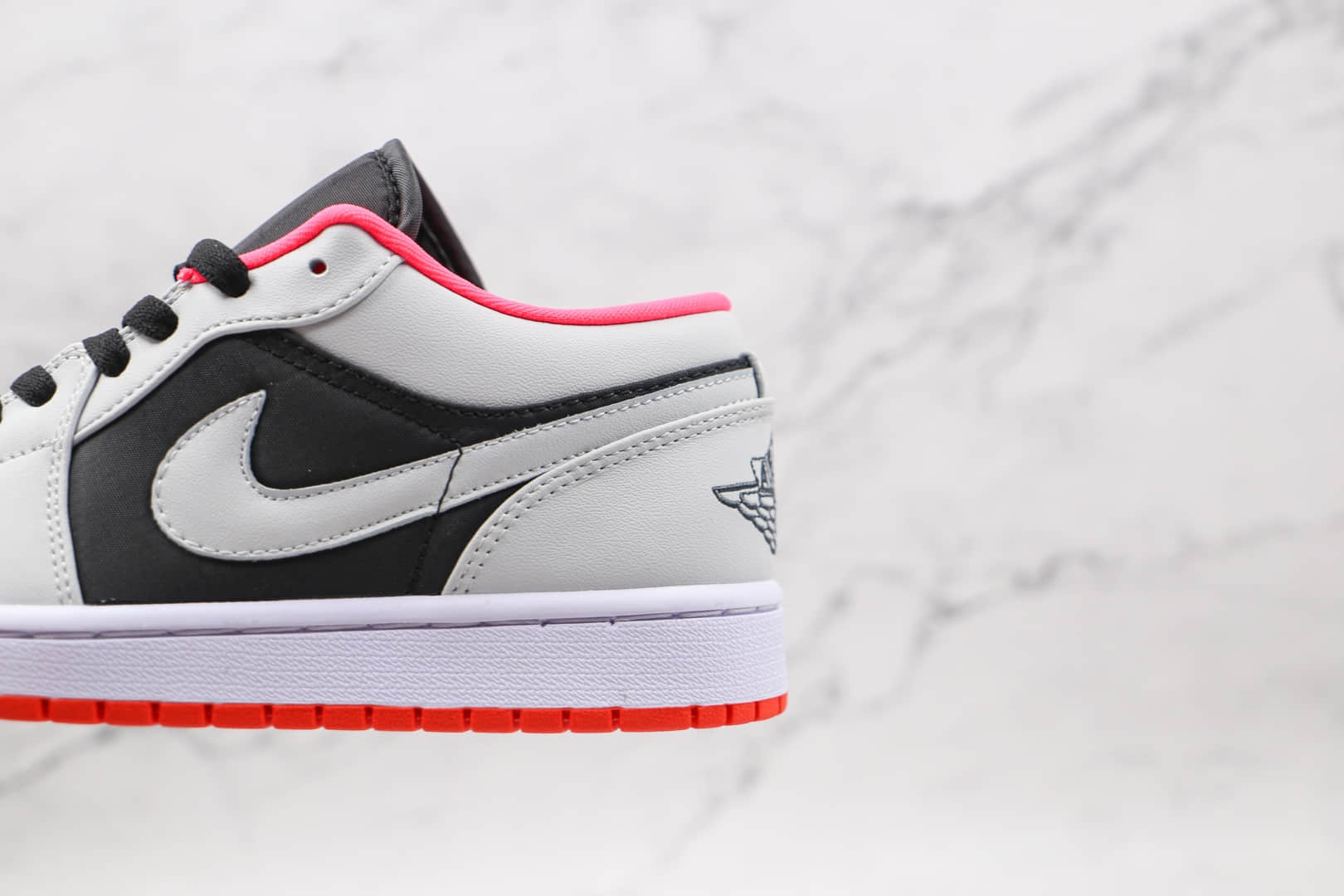乔丹Air Jordan 1 Low纯原版本低帮AJ1篮球鞋黑灰红色原档案数据开发 货号:553558-022