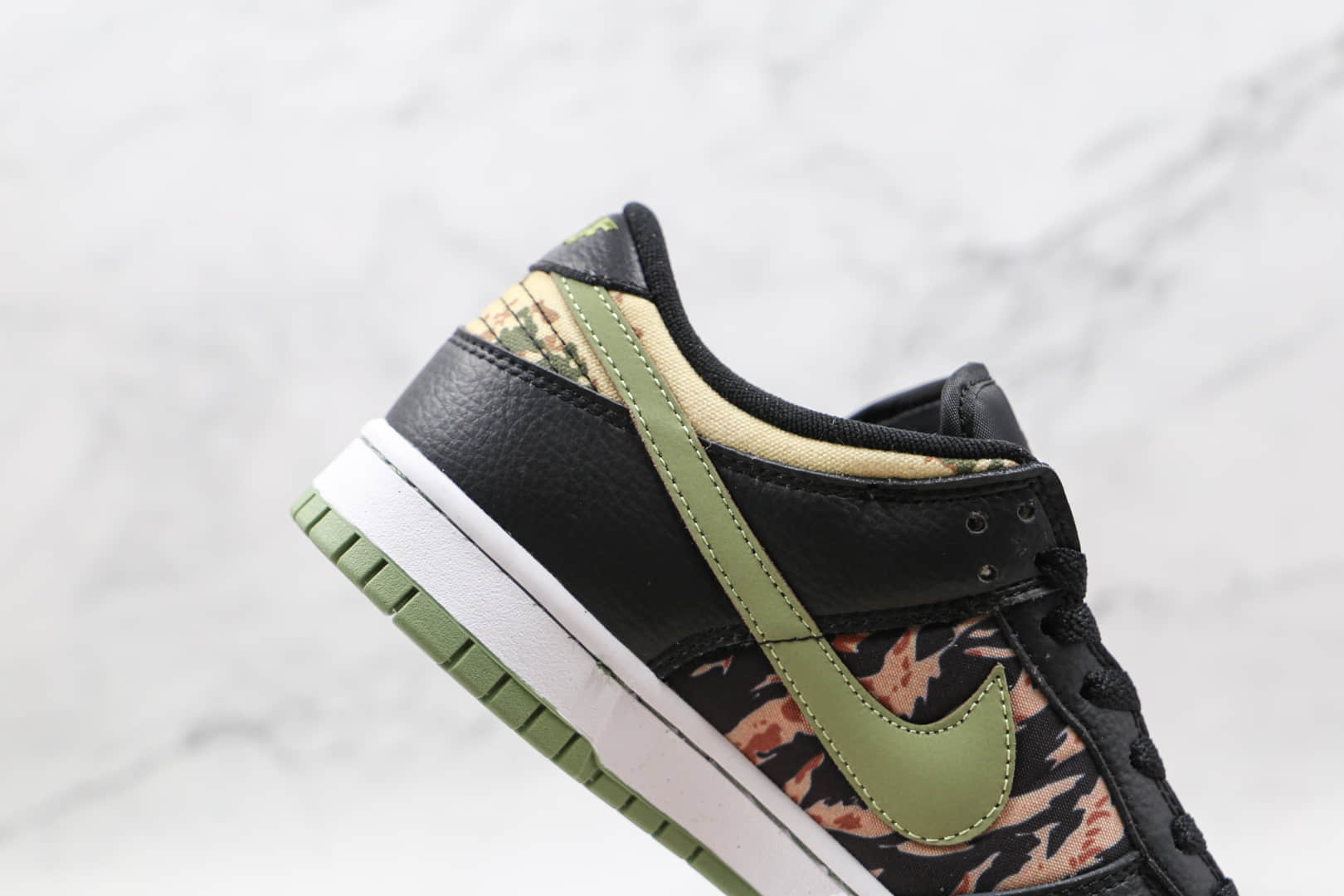耐克Nike SB Dunk Low Black Multi-Camo纯原版本低帮SB DUNK黑迷彩鸳鸯配色板鞋原楦头纸板打造 货号:DH0957-001