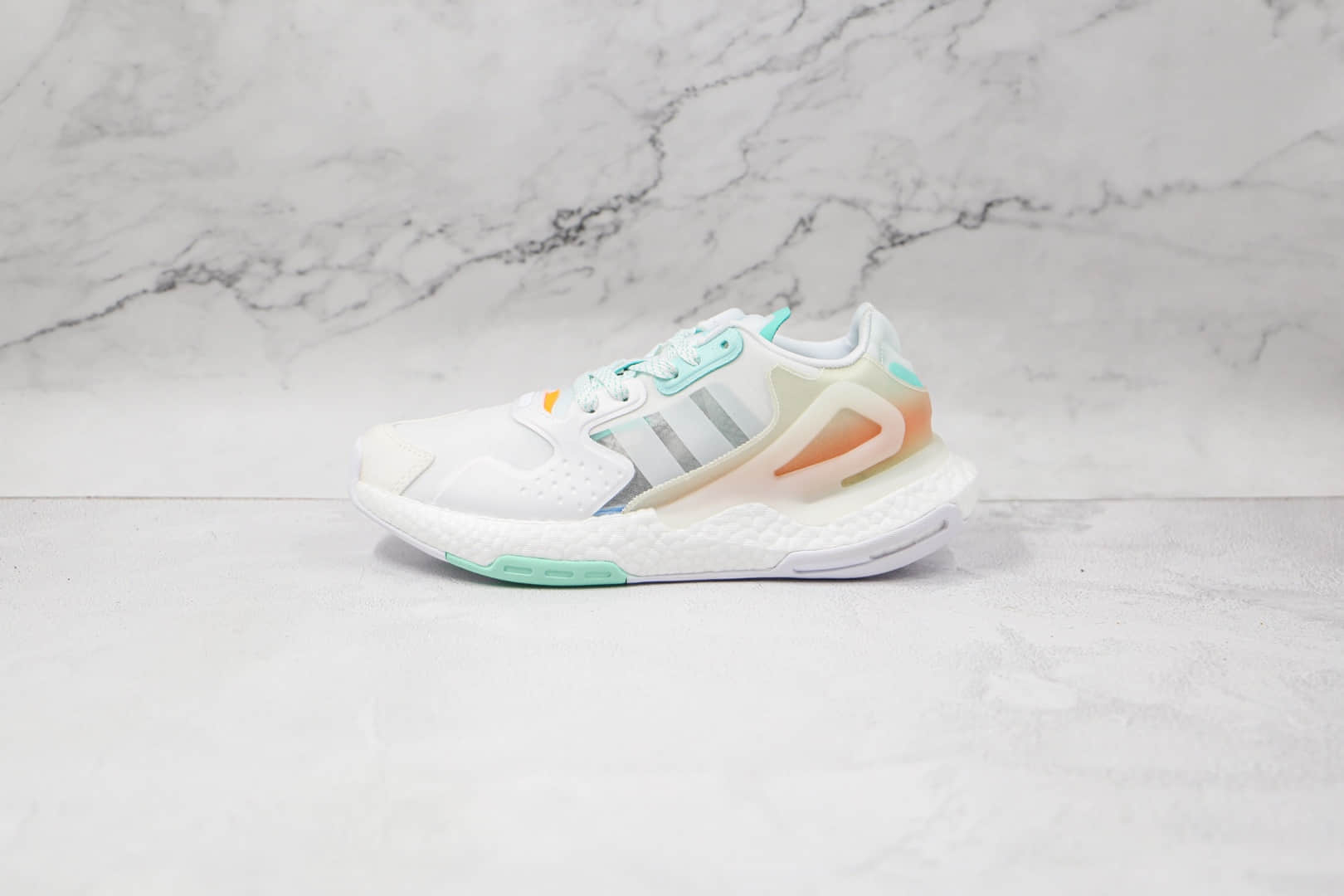 阿迪达斯Adidas Day Jogger 2021 Boost纯原版本夜行者二代网面白绿粉渐变色爆米花跑鞋原盒原标 货号:GW4910