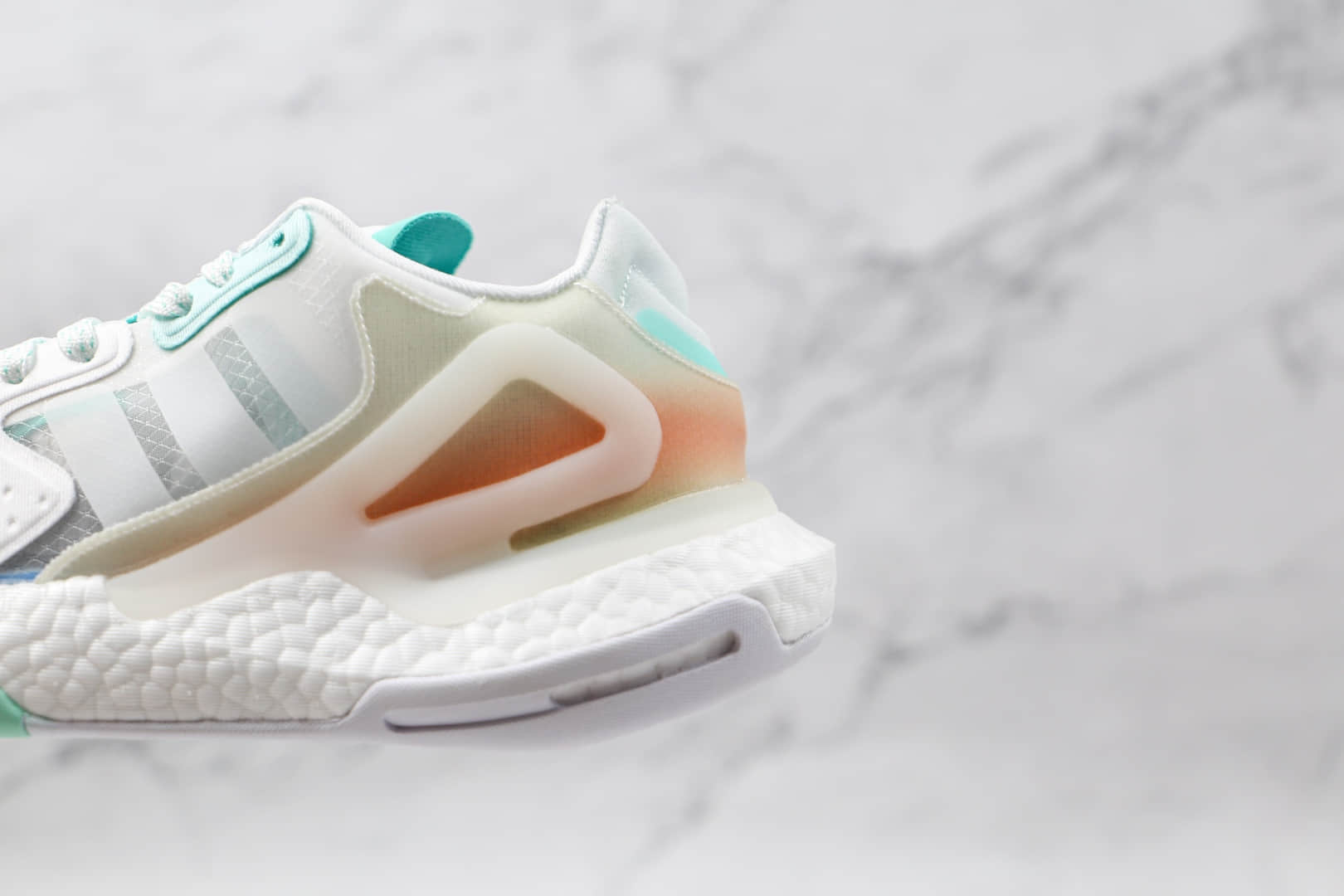 阿迪达斯Adidas Day Jogger 2021 Boost纯原版本夜行者二代网面白绿粉渐变色爆米花跑鞋原盒原标 货号:GW4910