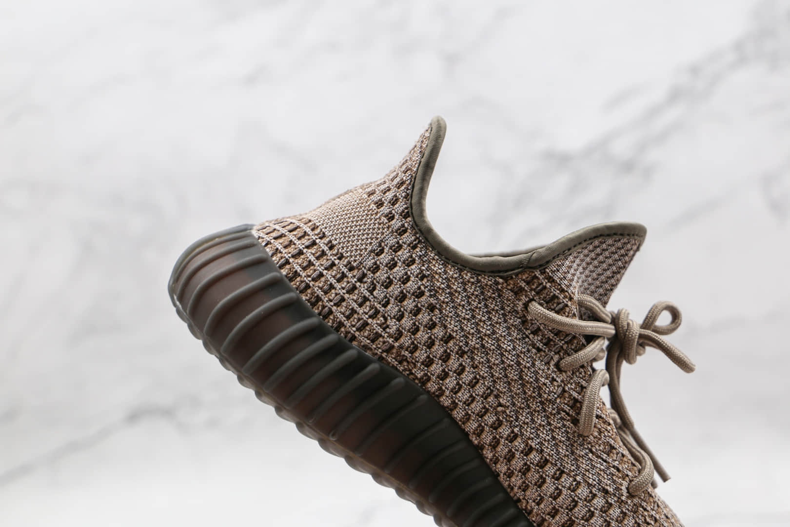 阿迪达斯Adidas Yeezy Boost 350 V2纯原版本椰子灰红兵马俑爆米花跑鞋原档案数据开发 货号:GW0089