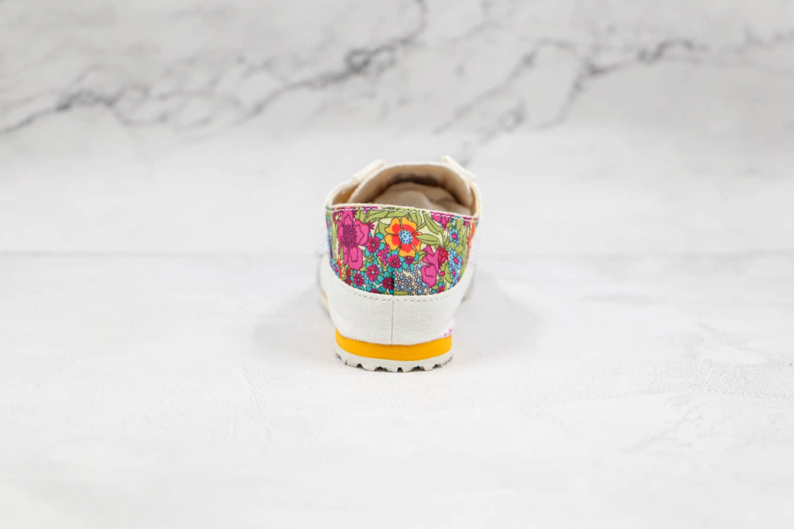 亚瑟士Onitsuka tiger公司级版本鬼冢虎一脚蹬白黄色印花帆布鞋原楦头纸板打造 货号:1182A070-100