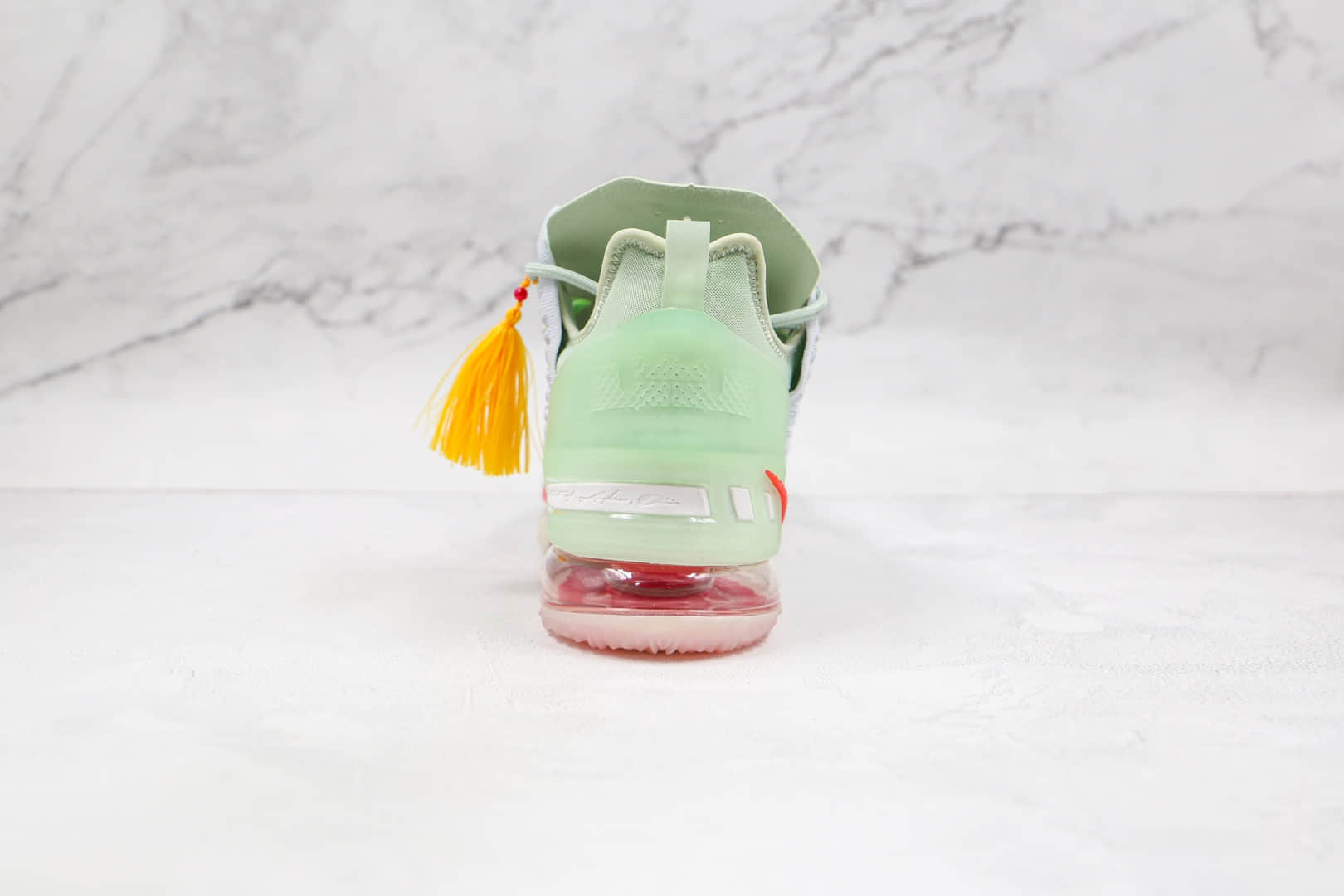 耐克NIKE LeBron 18纯原版本詹姆斯18代紫禁中国限定篮球鞋支持实战 货号:DB7644-002