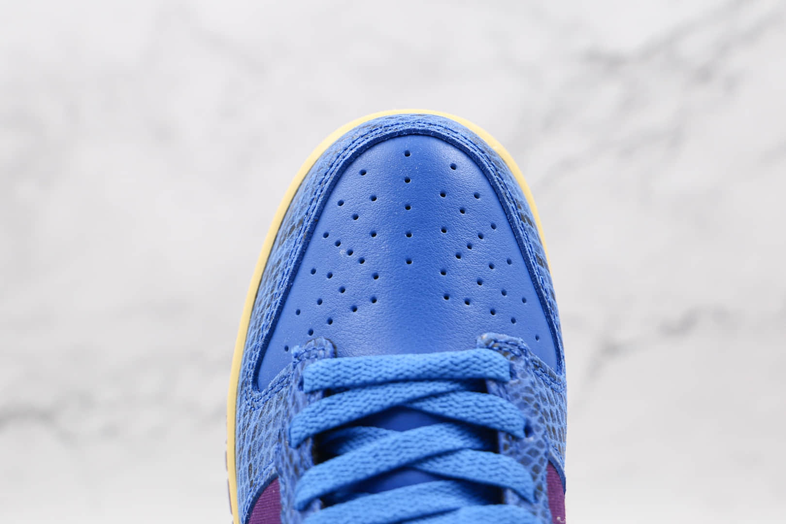 耐克UNDEFEATED x Nike SB Dunk Low纯原版本联名SB Dunk板鞋蓝紫蛇纹原厂头层皮料 货号:DH6508-400