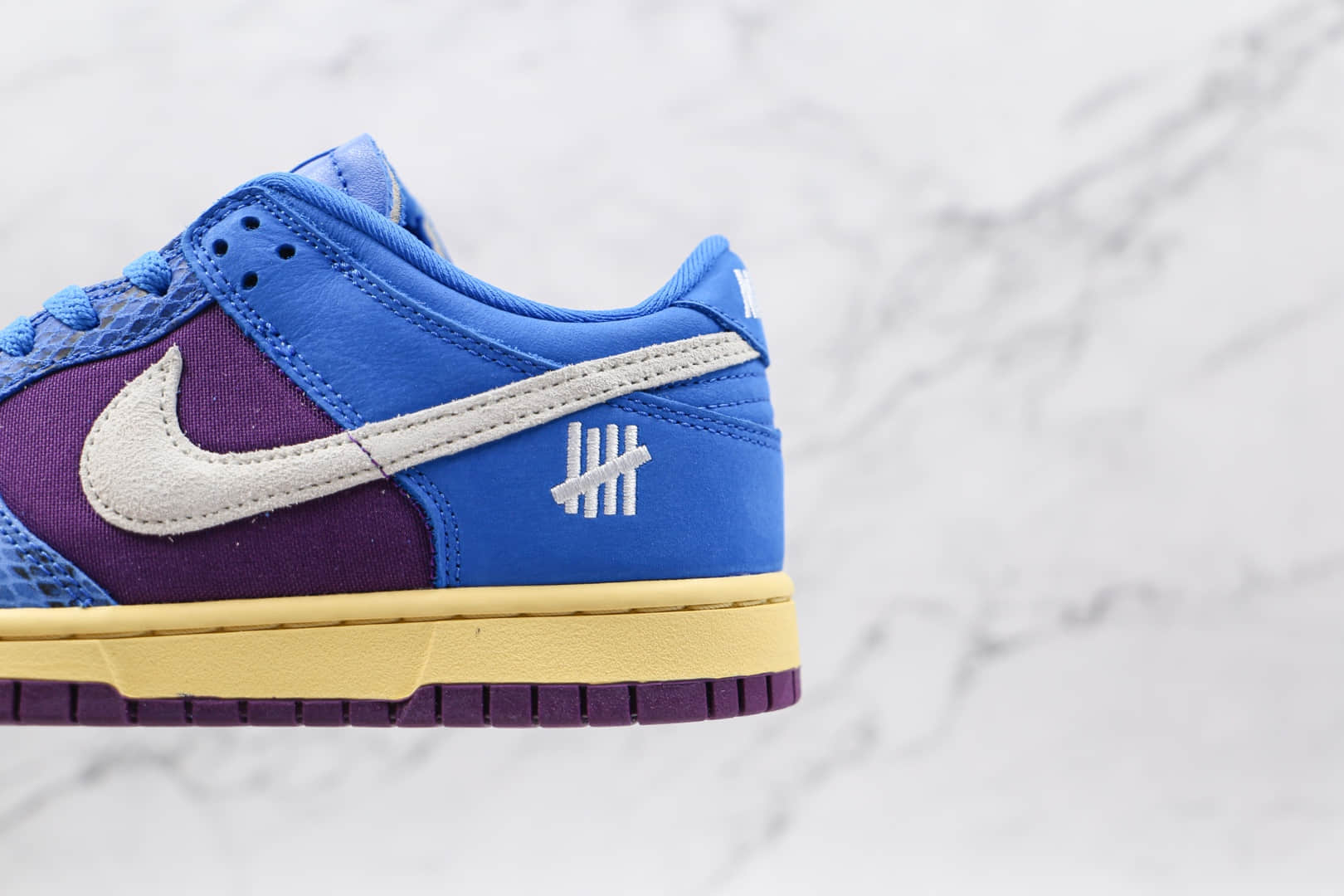 耐克UNDEFEATED x Nike SB Dunk Low纯原版本联名SB Dunk板鞋蓝紫蛇纹原厂头层皮料 货号:DH6508-400