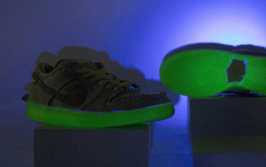 夜光效果超酷炫!Nike SB Dunk“木乃伊”最新实物上脚图释出! 货号:DM0774-111