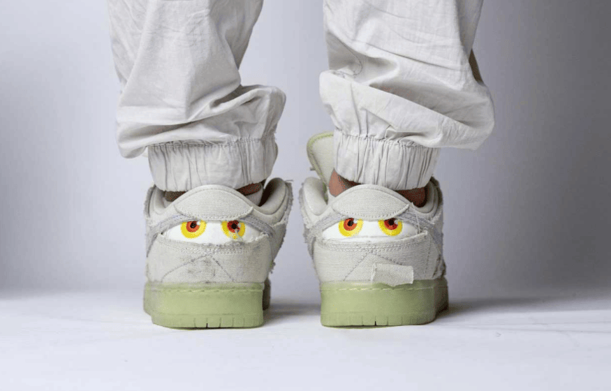 夜光效果超酷炫!Nike SB Dunk“木乃伊”最新实物上脚图释出! 货号:DM0774-111