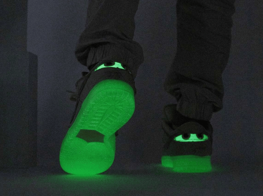 夜光效果超酷炫!Nike SB Dunk“木乃伊”最新实物上脚图释出! 货号:DM0774-111