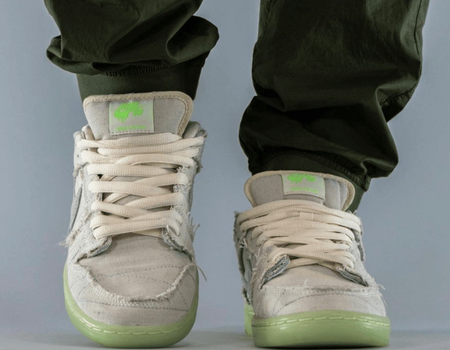 可撕鞋面+夜光设计!全新Nike SB Dunk“木乃伊”十月登场! 货号:DM0774-111