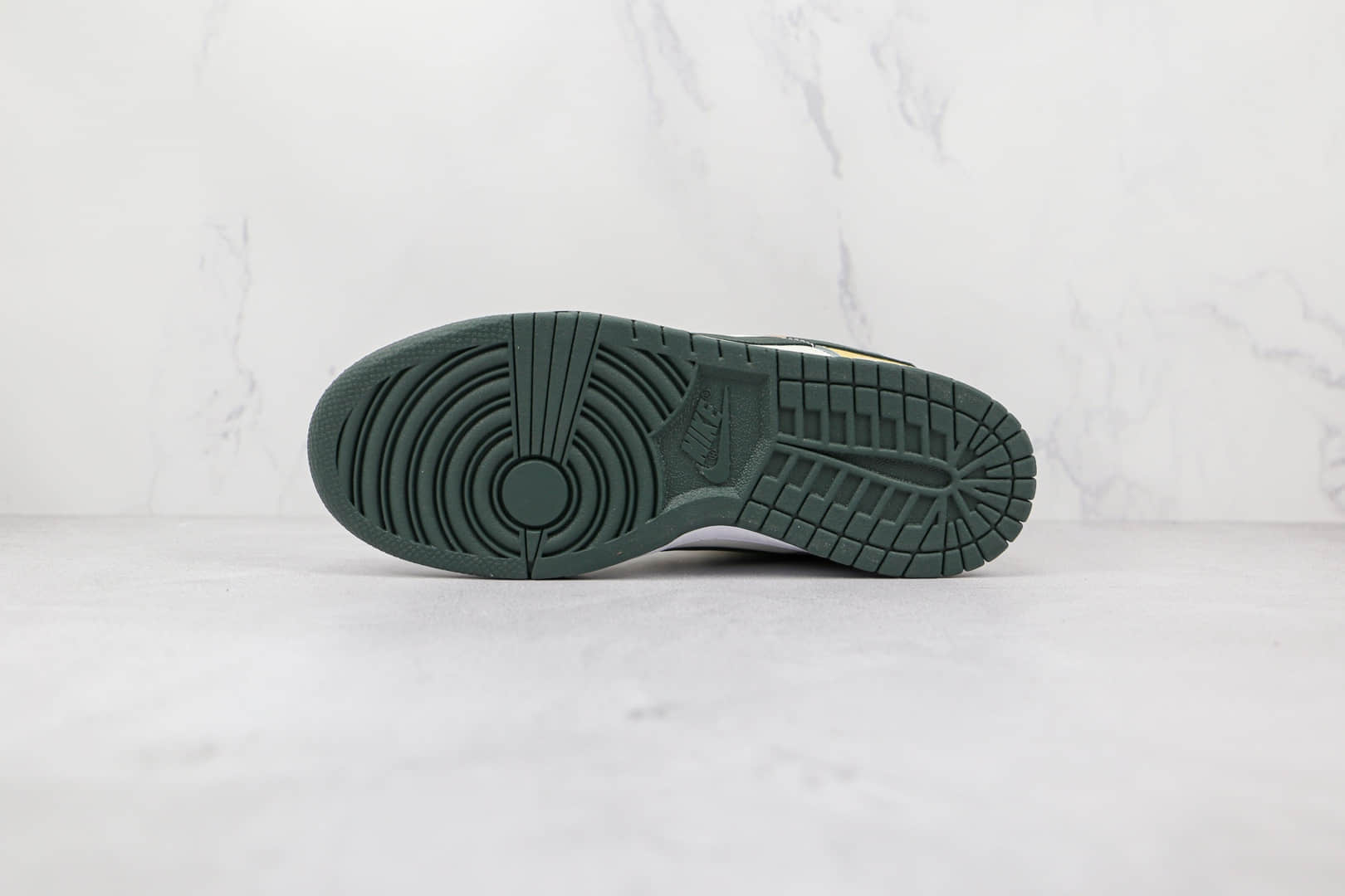 耐克Nike SB Dunk LOW PRO纯原版本低帮SB DUNK迷彩鸳鸯板鞋原楦头纸板打造 货号：DB1909-100