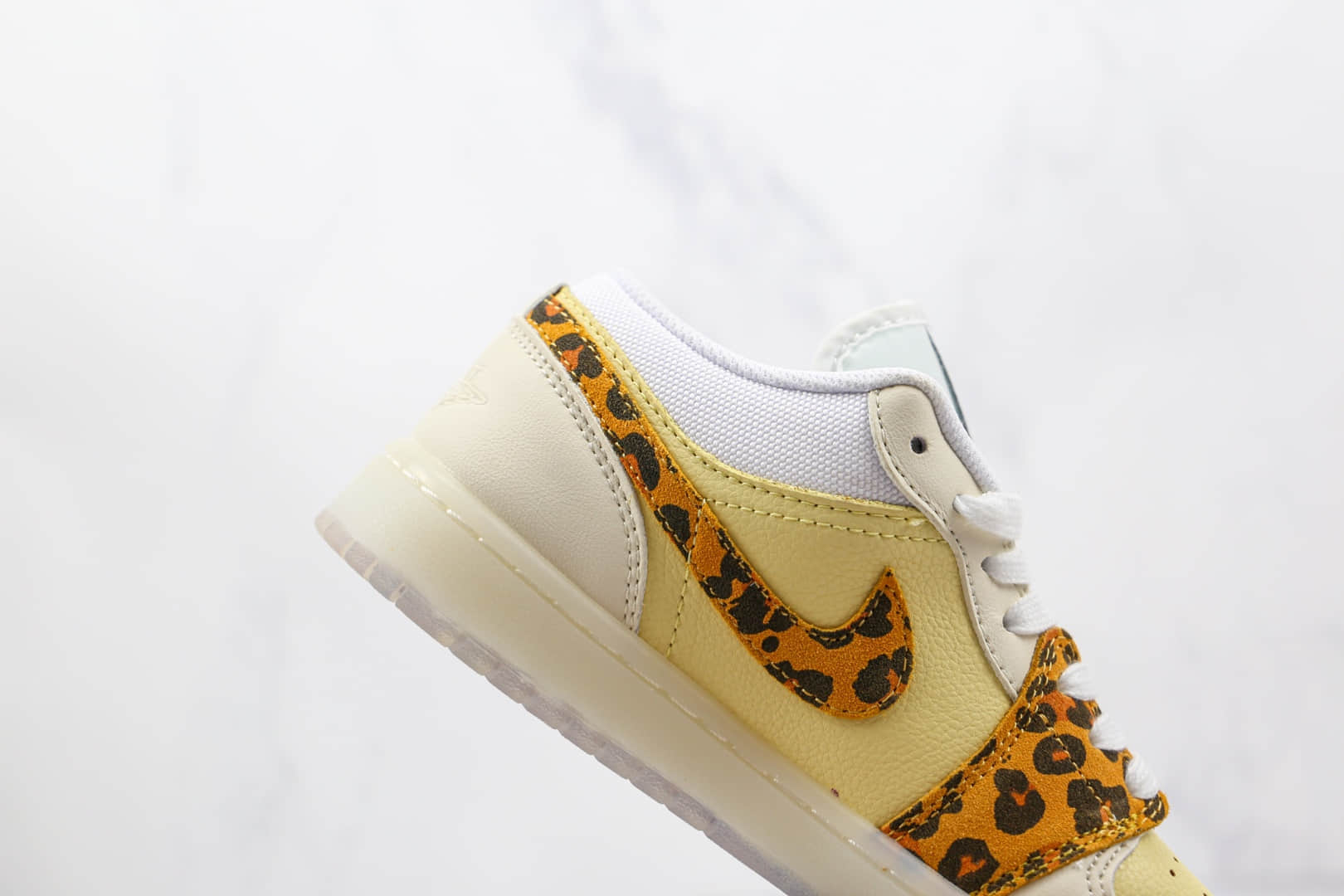 乔丹Air Jordan 1 Low SNKRS Day纯原版本低帮AJ1米黄色豹纹板鞋原楦头纸板打造 货号:DN6998-700