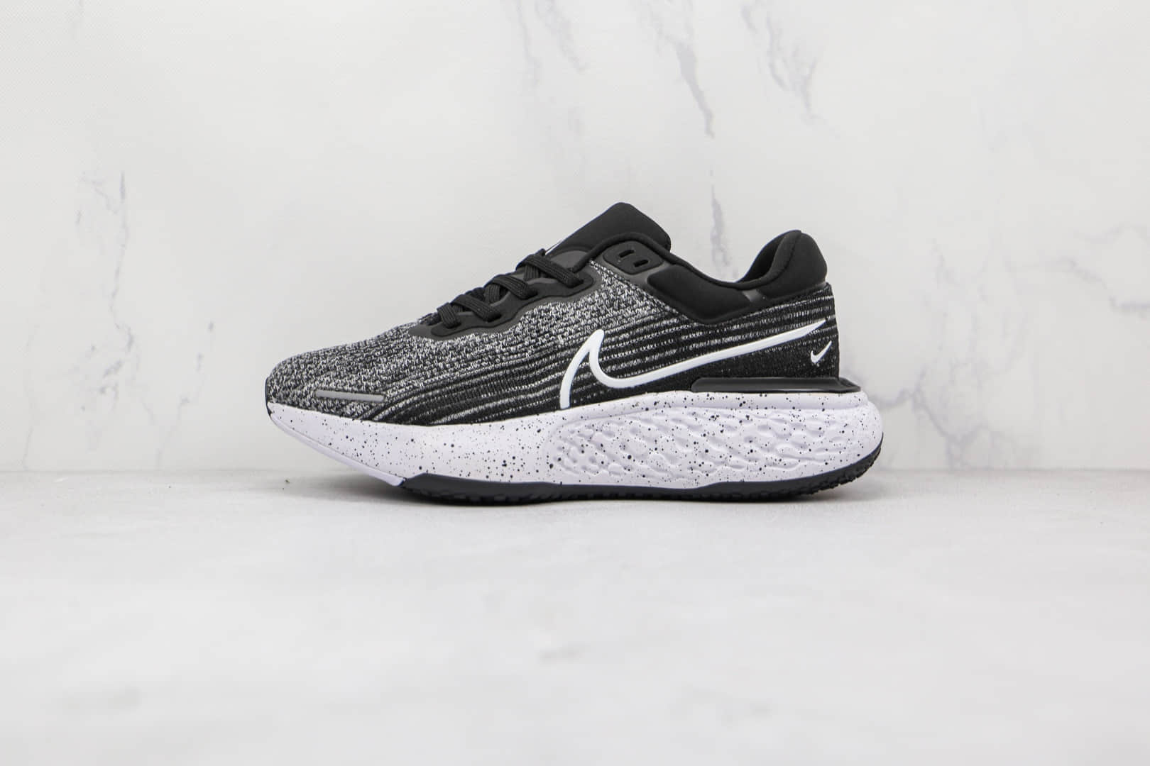耐克Nike ZoomX Invincible Run FK纯原版本透气编织黑白色慢跑鞋原盒原标 货号:CT2229-103