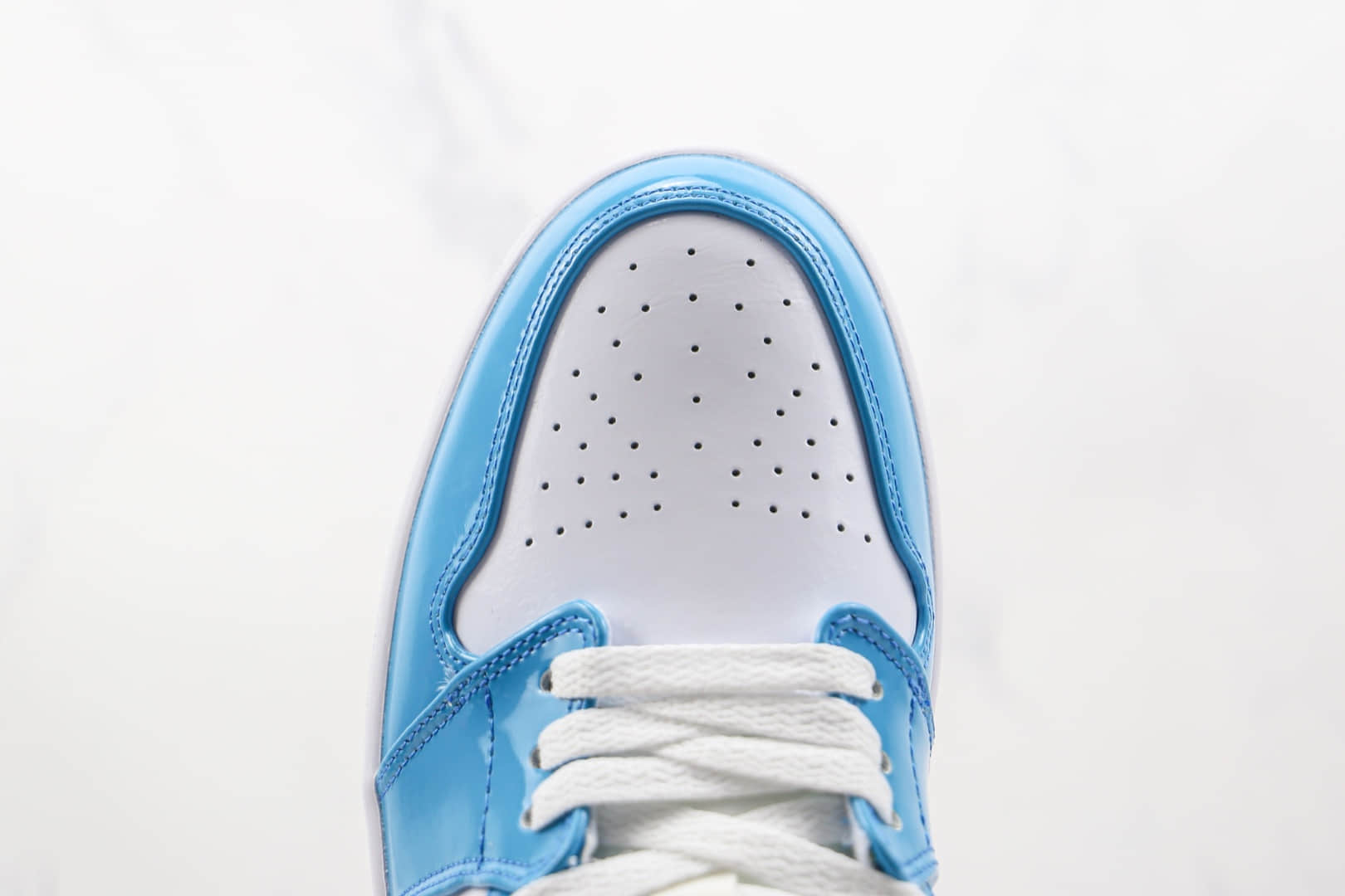 乔丹Air Jordan 1 Low纯原版本低帮AJ1蓝色漆皮板鞋原楦头纸板打造 货号:DC6991-400