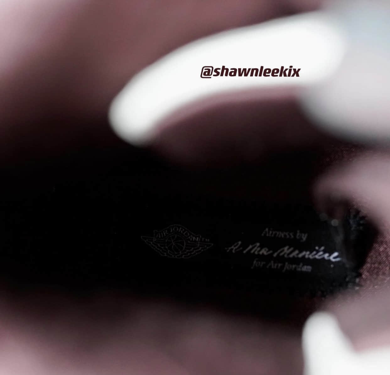 AMM x AJ1最新实物曝光!蛇纹细节+超高质感!