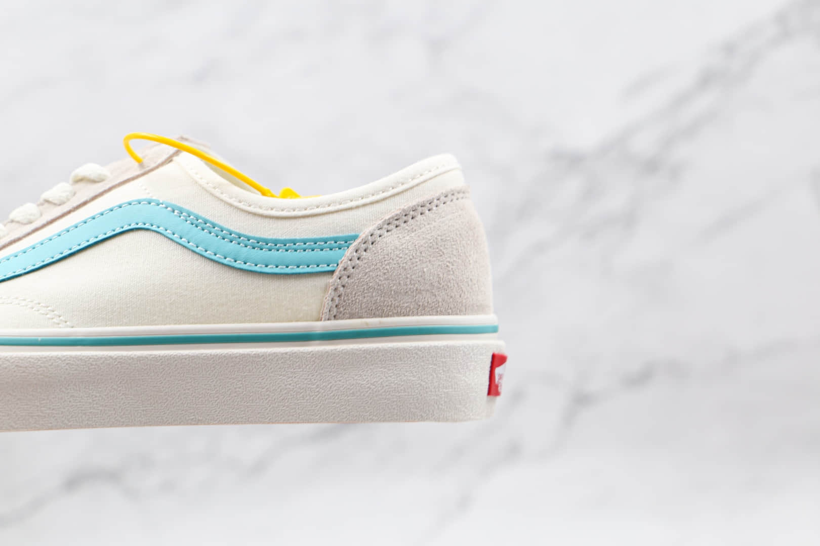 万斯Vans Style 36公司级版本半月包头低帮板鞋灰白蓝原厂DT钢印 货号:VNOS32J6JA