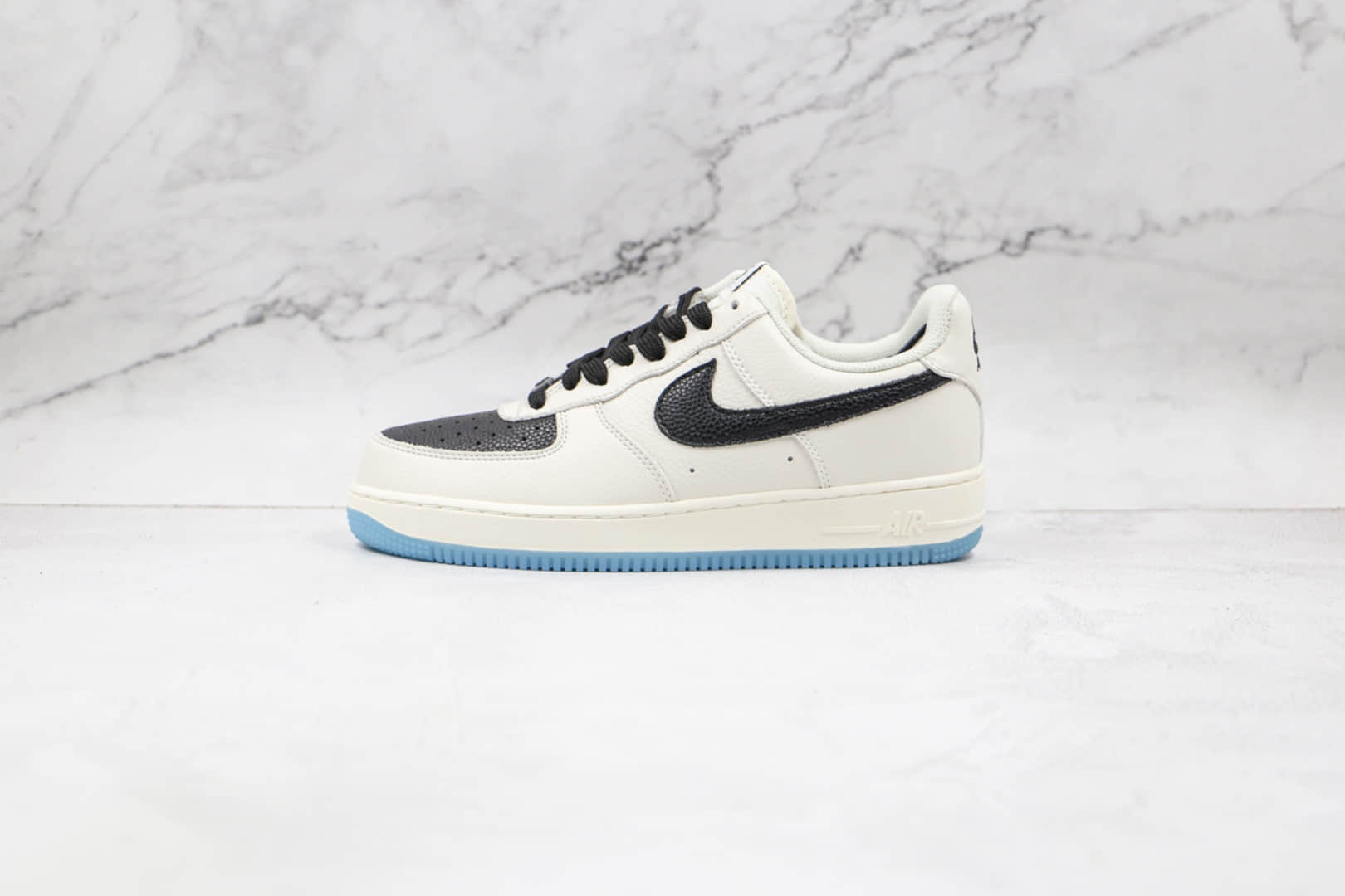 耐克NiKe Air Force 1 Low纯原版本低帮空军一号黑白可可配色板鞋内置气垫 货号:CU6603-113